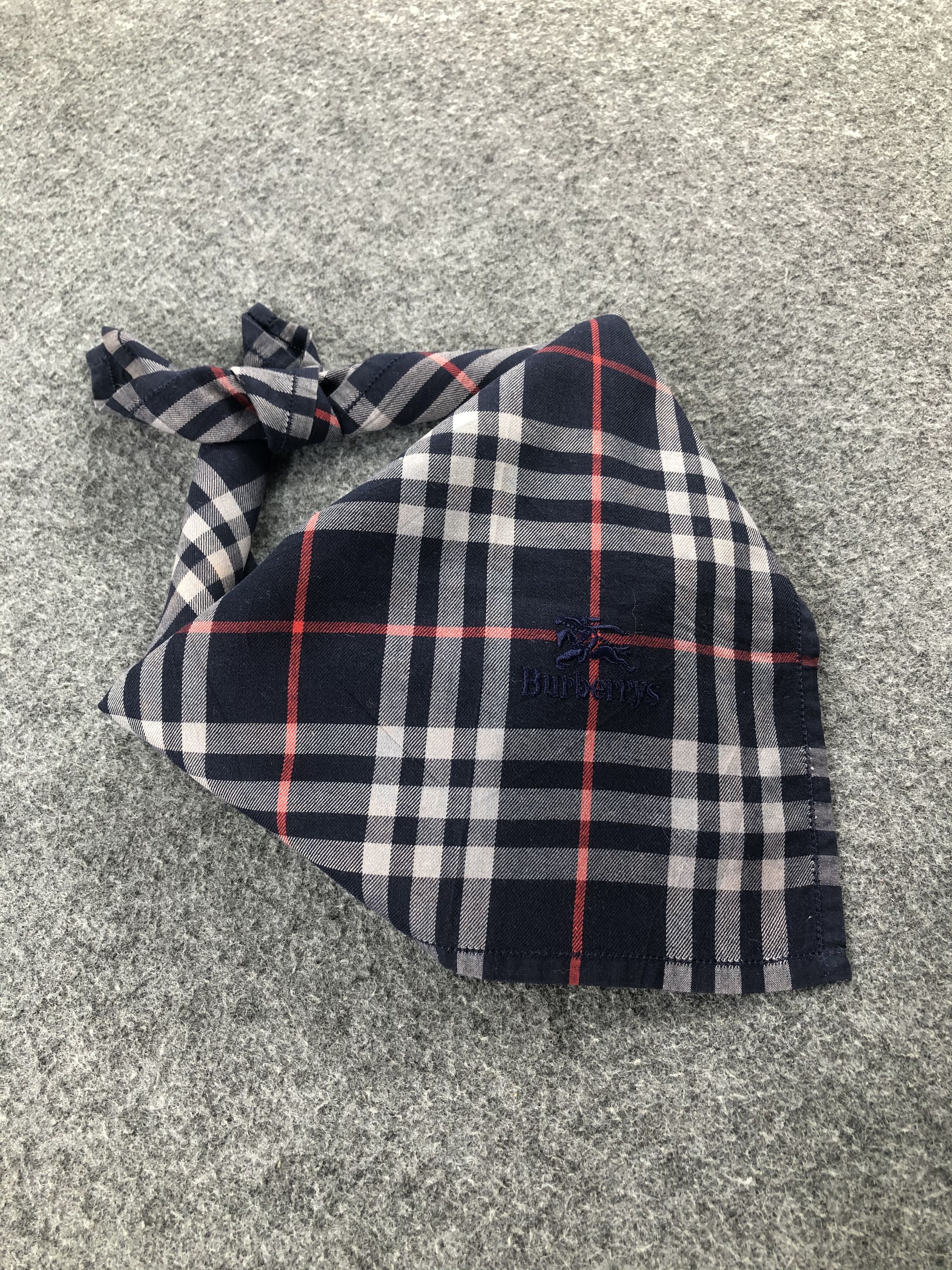 Burberry Burberry Handkerchief / Bandana / Neckerchief Size ONE SIZE - 2 Thumbnail