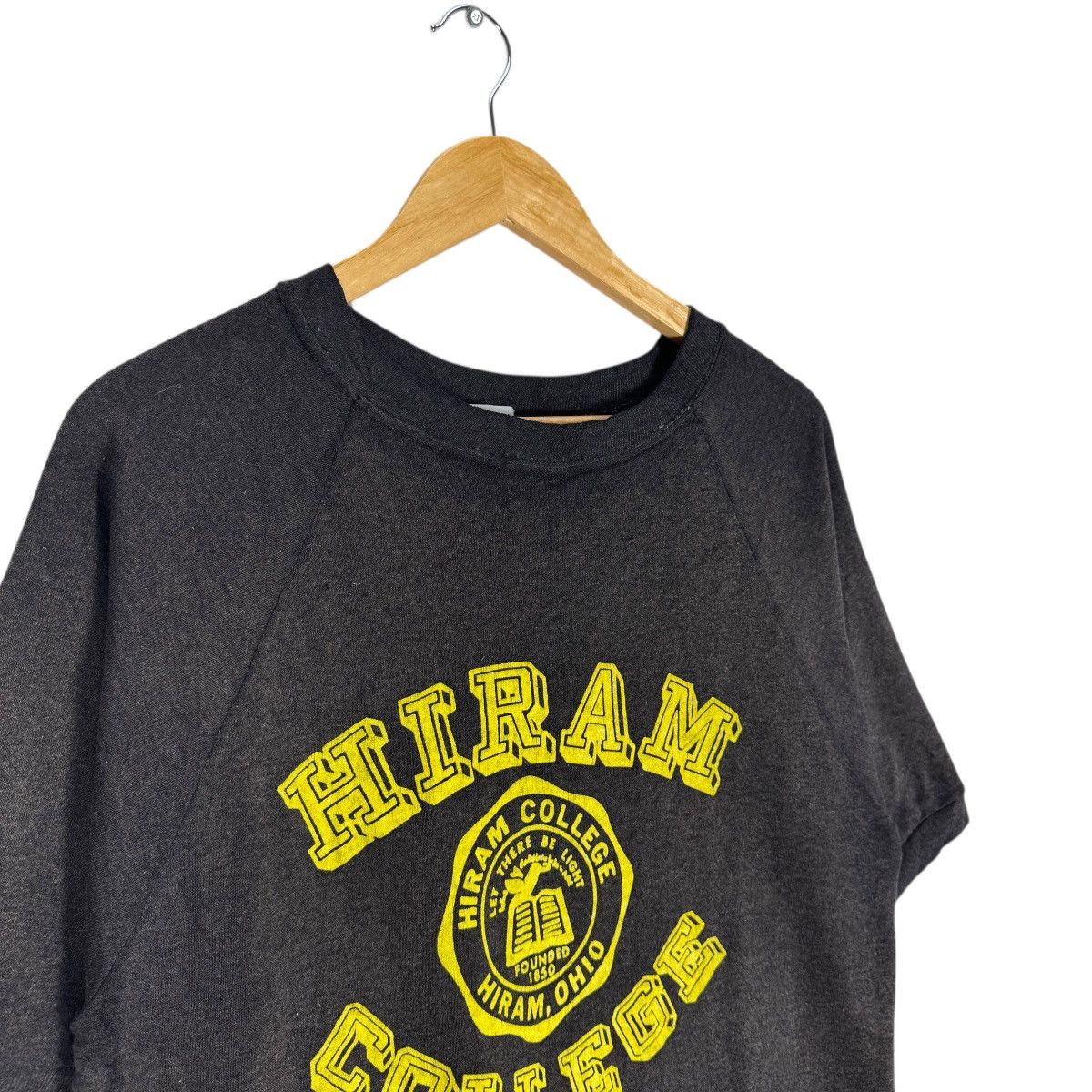 Vintage ☀️80s HIRAM COLLEGE SHORT SLEEVE SWEATSHIRT Size US M / EU 48-50 / 2 - 5 Thumbnail