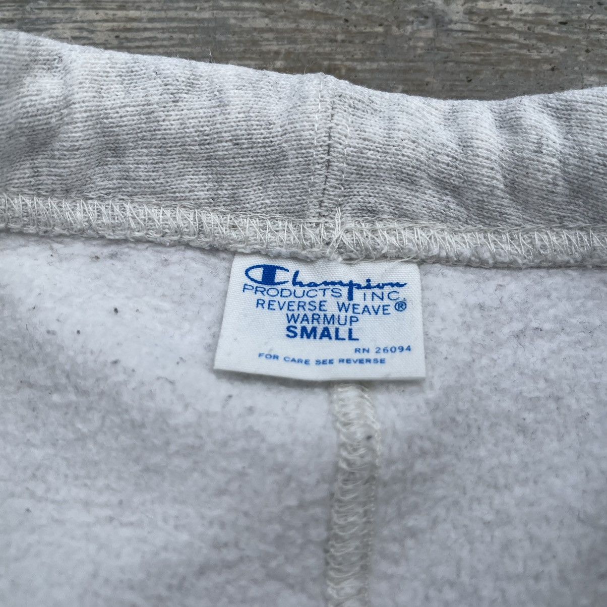 Champion Vintage Champion Reverse Weave Sweatpants Joggers Size US 27 - 8 Thumbnail