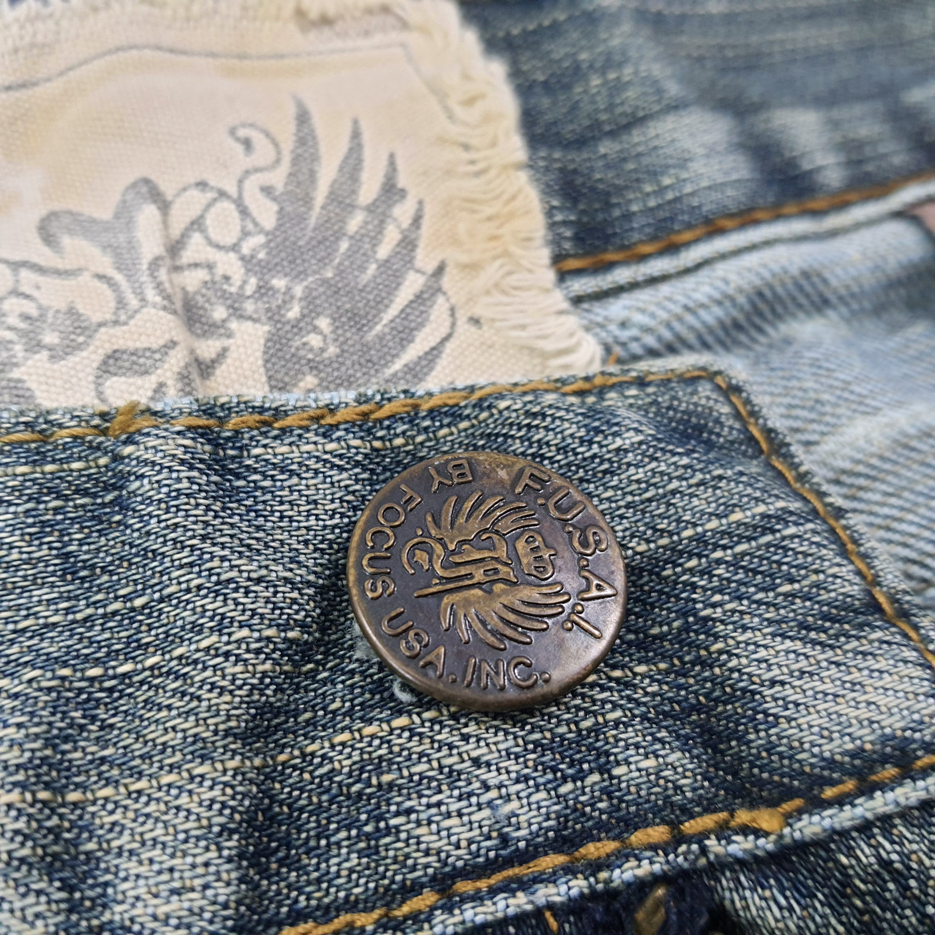 FUSAI Vintage FUSAI Focus USA Y2K Jeans C258N25 Size US 33 - 7 Thumbnail
