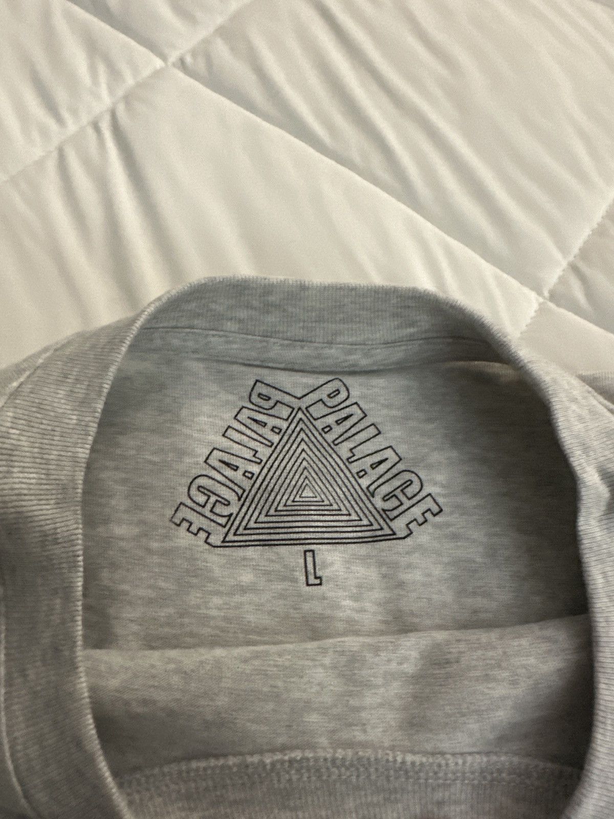 Palace Palace P-3 Outline T-Shirt Grey Size US L / EU 52-54 / 3 - 3 Thumbnail