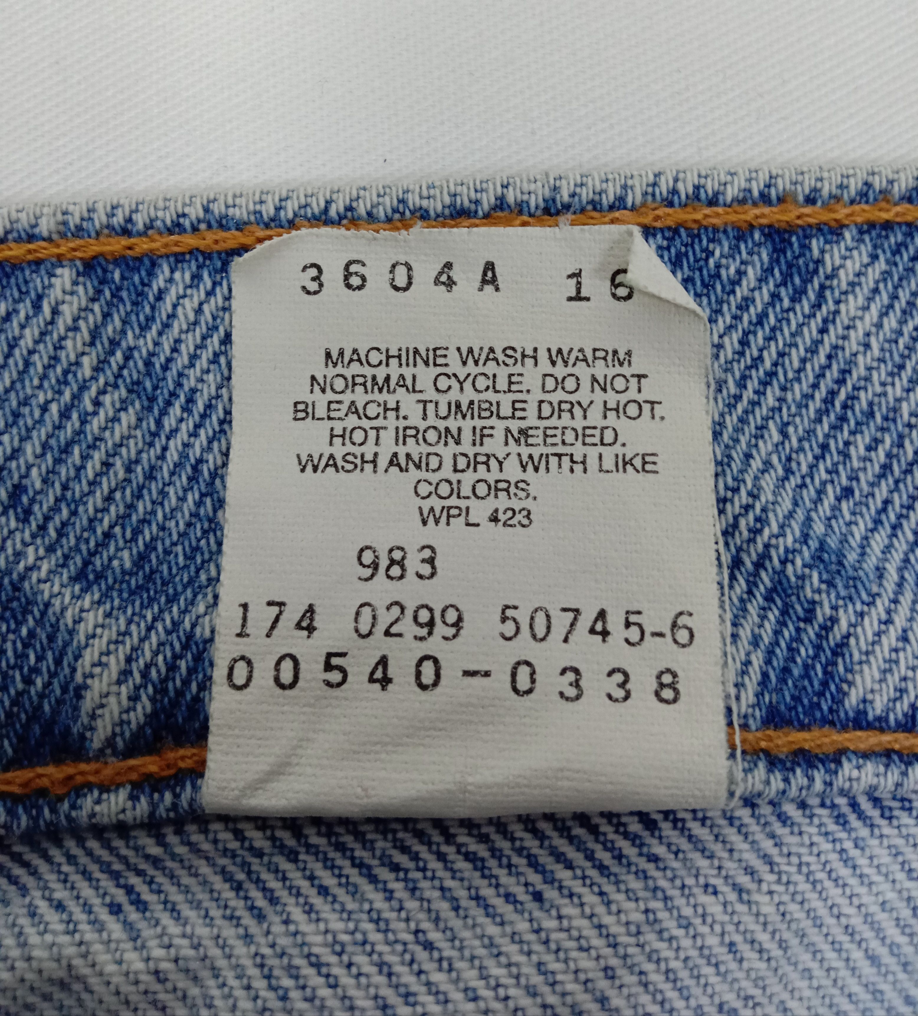Levi's Vintage 90s Levi's 540 Jeans Light Wash Relaxed Fit Denim Size US 35 - 12 Thumbnail