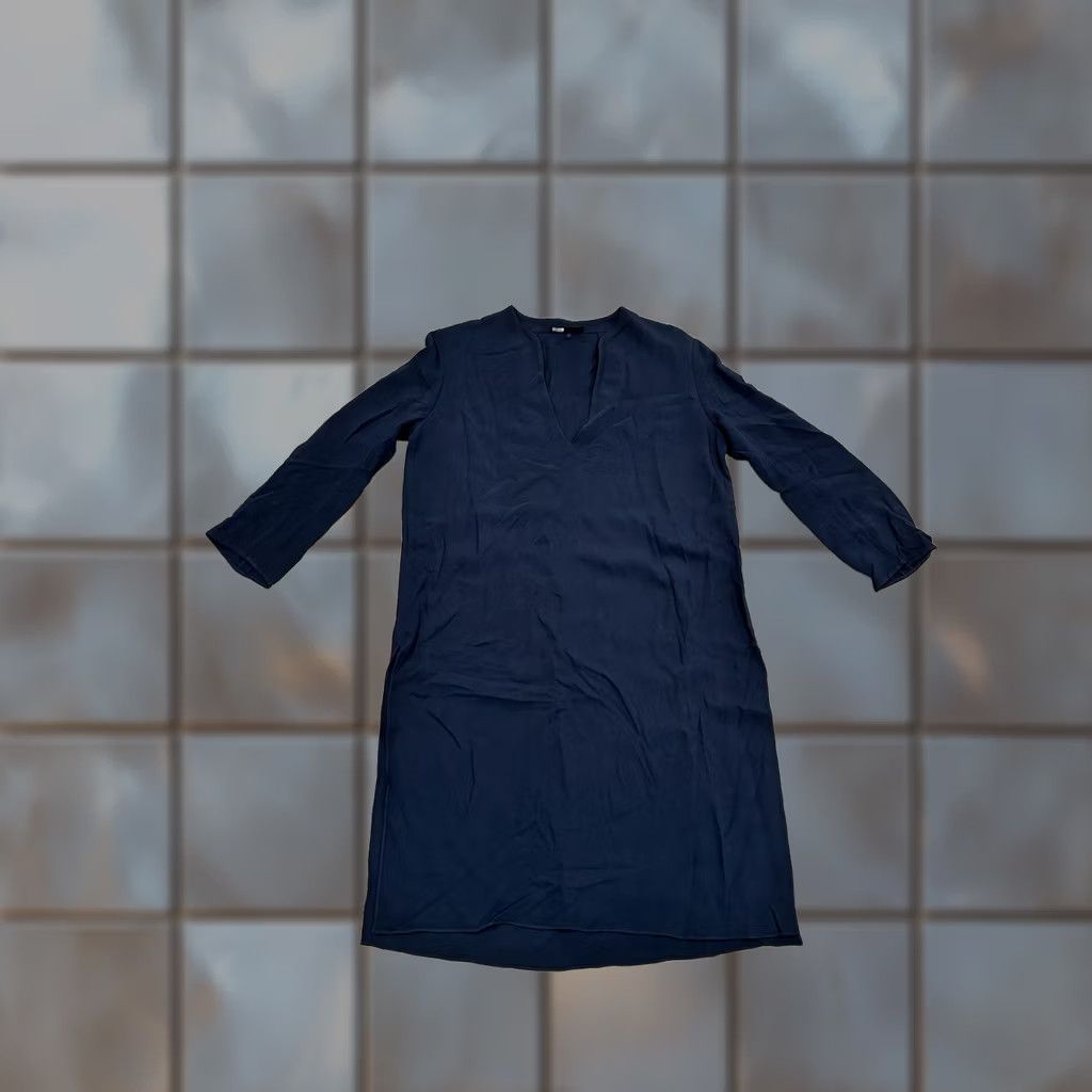The Row THE ROW Blouse Tunic Shirt XS Navy Short Sleeve V-Neck Crepe De Chine Casual Ladies Womens Size XS / US 0-2 / IT 36-38 - 1 Thumbnail