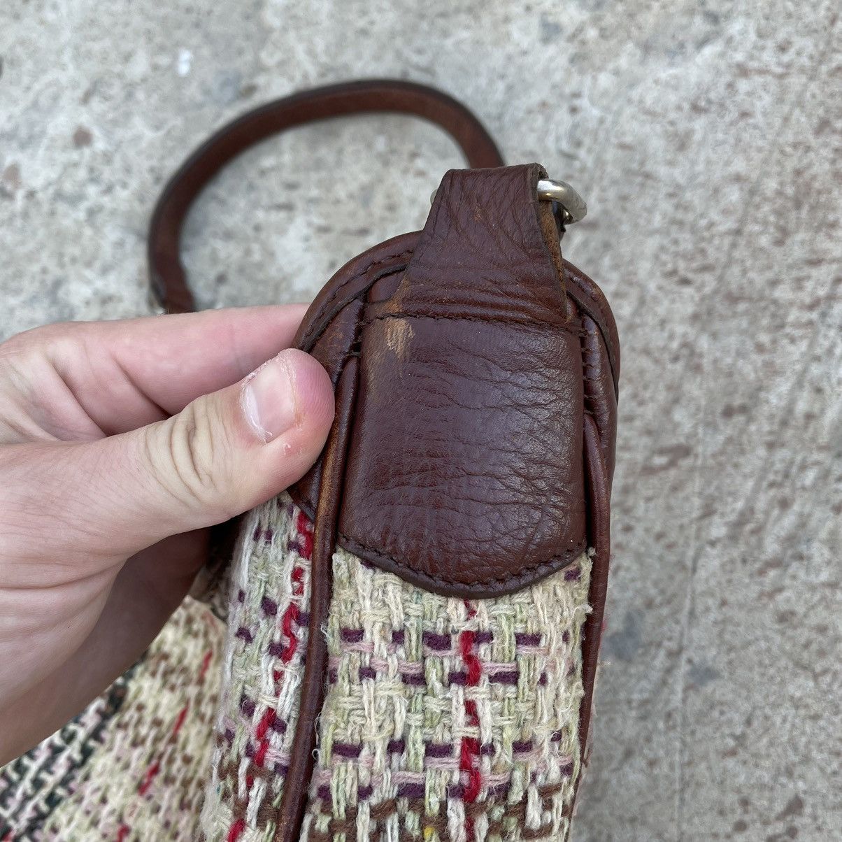 Burberry × Hypebeast Vintage Burberry Hand Bag Woll Y2K 90s Style USA Size ONE SIZE - 5 Thumbnail