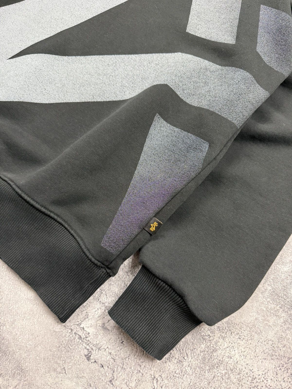 Alpha Industries Vintage Alpha Industries Big Logo Black Sweatshirt Size XL Size US XL / EU 56 / 4 - 8 Thumbnail