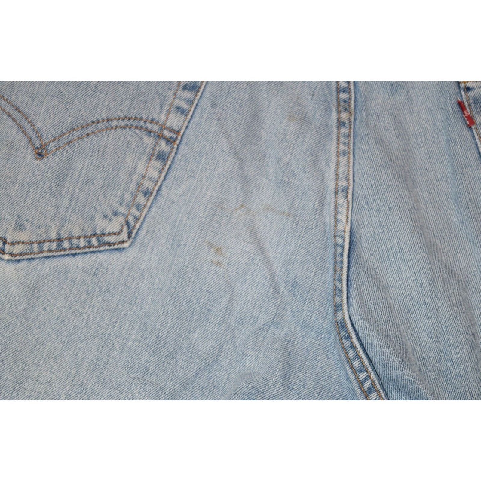 Levi's VINTAGE Levi's 550 Denim Shorts Mens Jeans 36 Light Wash Blue Y2K 2001 90s 00s USA Red Tab Mens Size US 36 / EU 52 - 6 Thumbnail