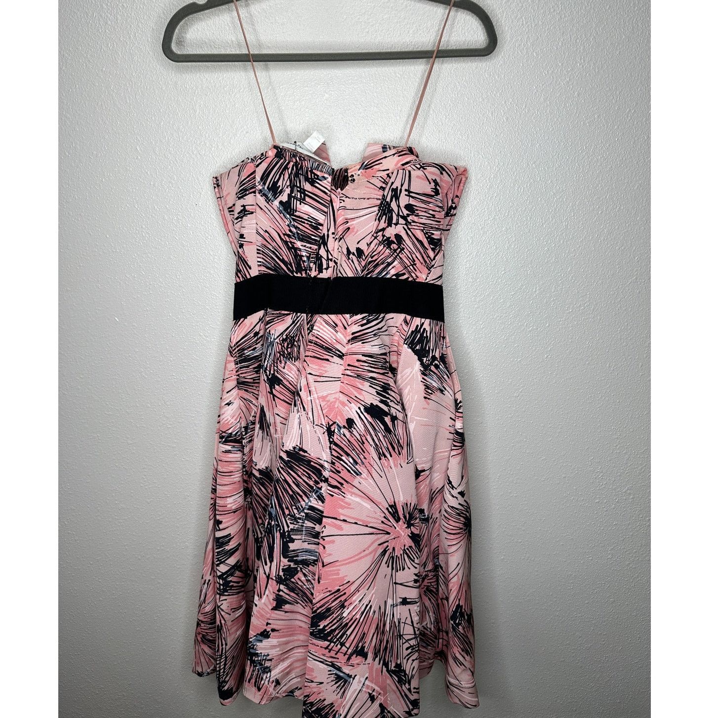 Carolina Herrera NWT Carolina Herrera Pink Parasol Print Strapless Dress S Size S / US 4 / IT 40 - 7 Thumbnail