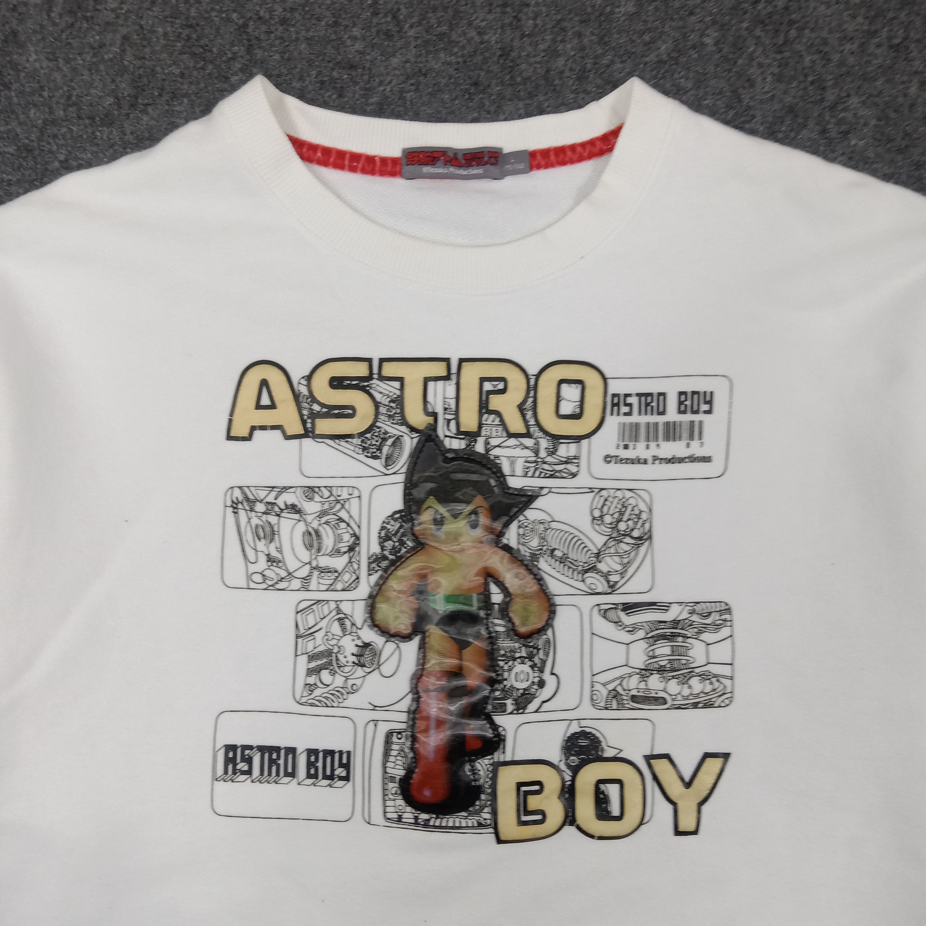 Anime × Vintage Astro Boy Japanese Anime Hologram Sweatshirt Size US M / EU 48-50 / 2 - 2 Thumbnail