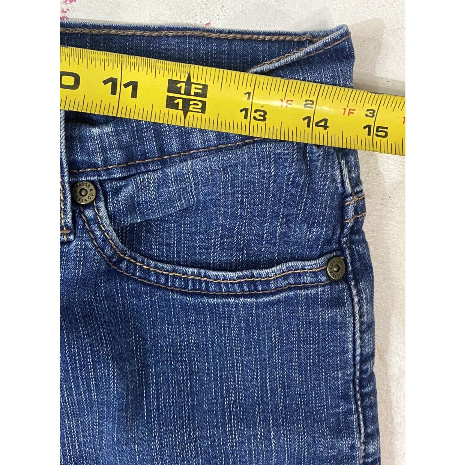 Levi's VINTAGE? No. Actually: Levi's 512 Slim Bootcut Jeans Women's High Rise sz 12 Short Blue Denim Slimming Stretch Regular Rise Jeans Size 34" / US 12 / IT 48 - 4 Thumbnail