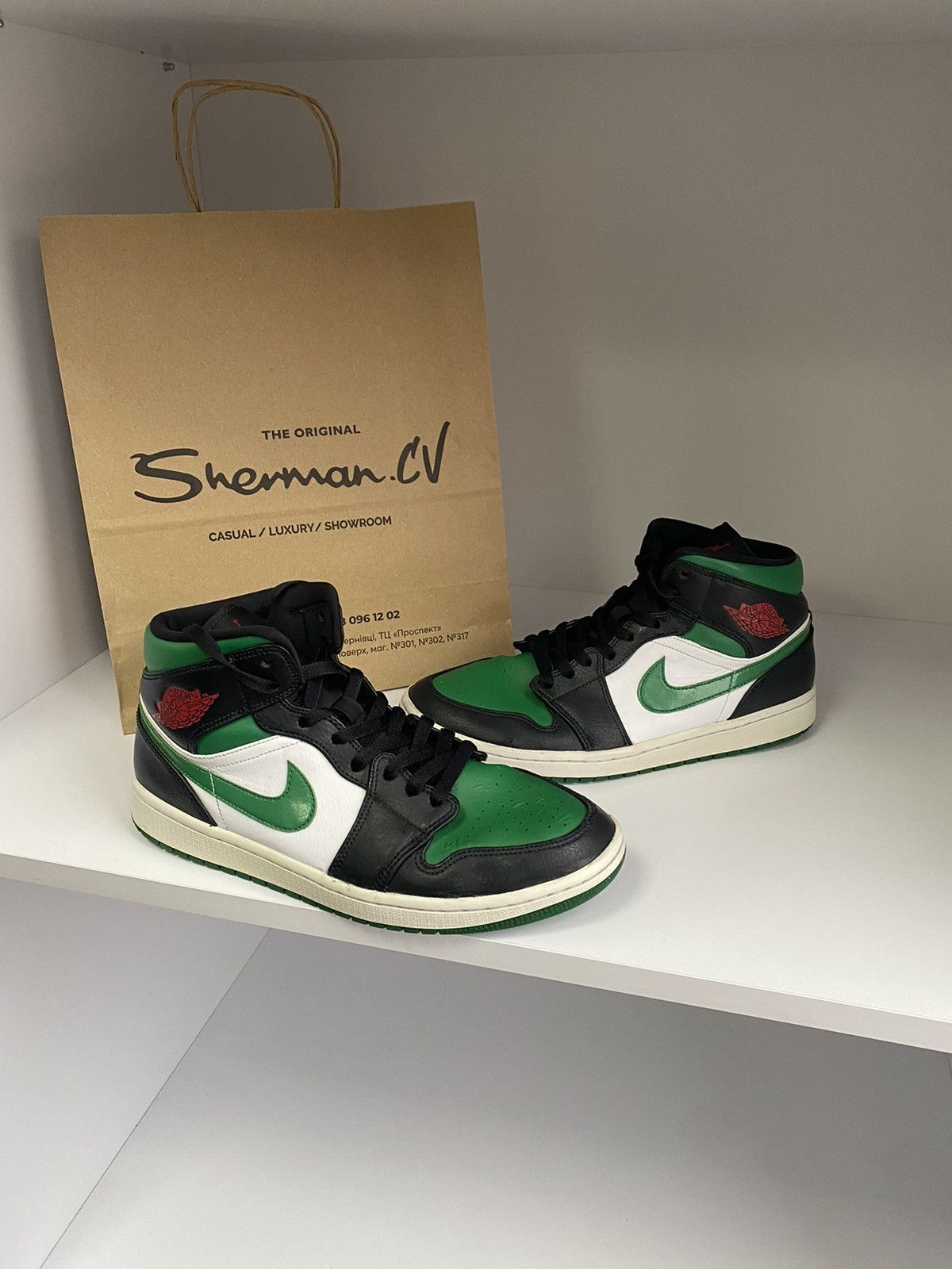 Nike × Vintage Vintage Nike Air Jordan 1 Mid Pine Green Black Size US 10 / EU 43 - 3 Thumbnail