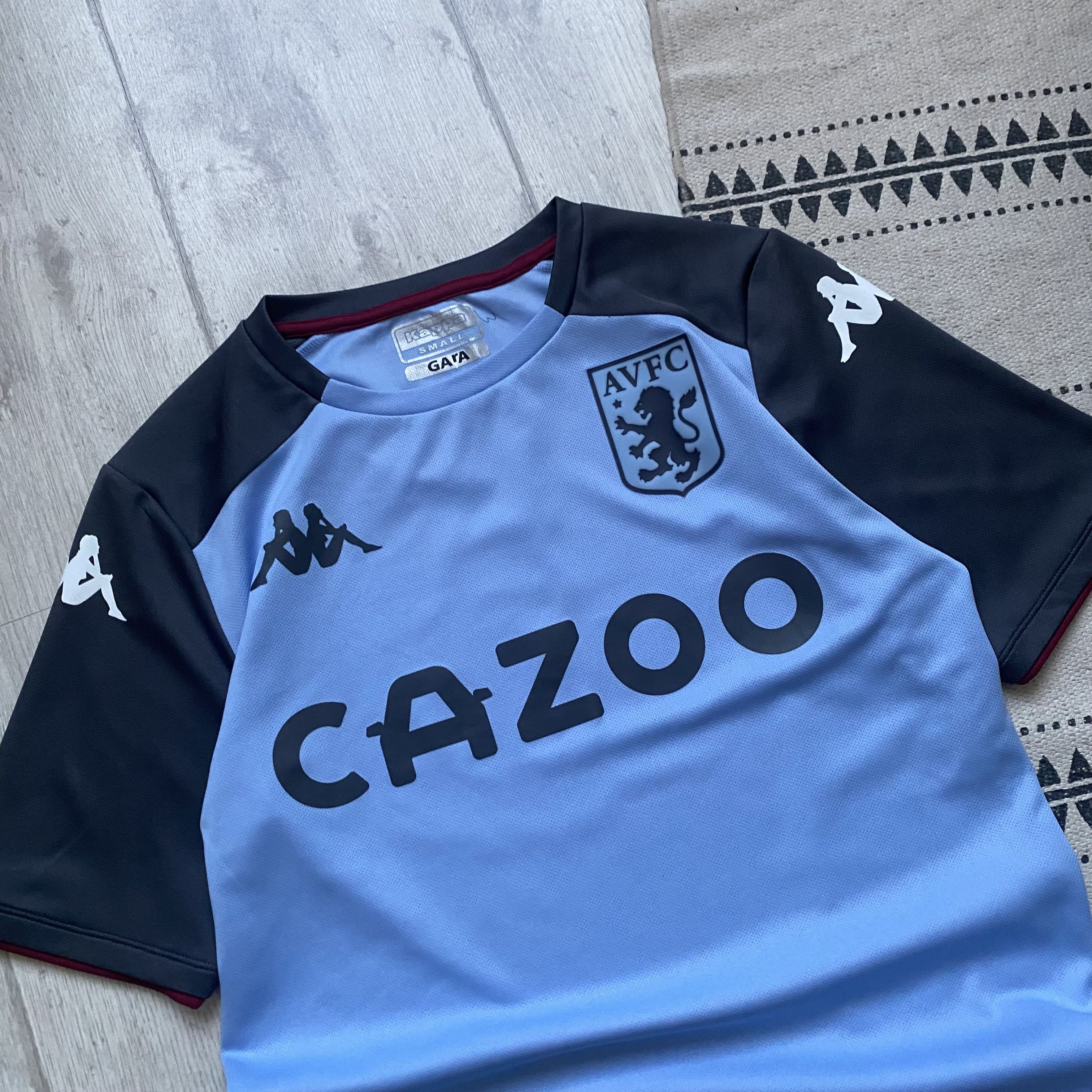 Kappa ⚽️ Blockore Gara Kappa Aston Villa FC jersey Soccer Size US S / EU 44-46 / 1 - 2 Thumbnail