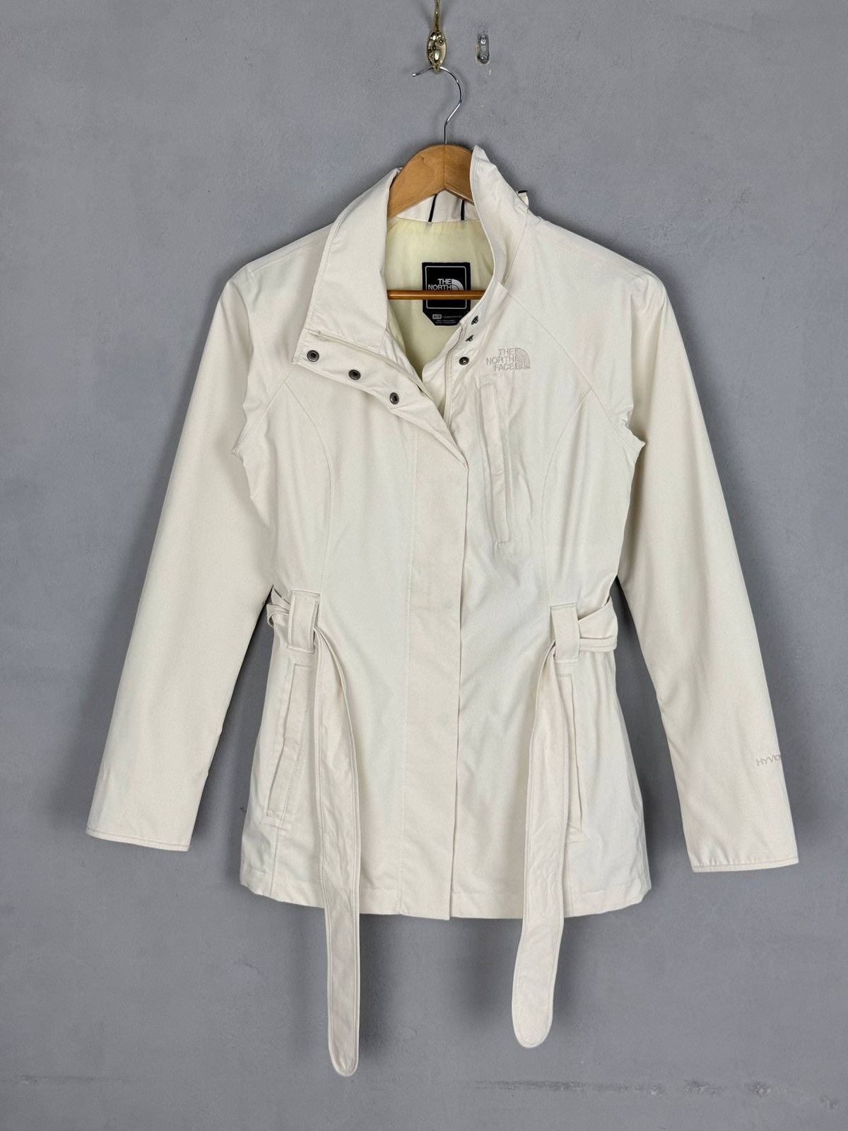 The North Face The North Face HyVent Belted Jacket WomensXS Waterproof Coat Size XS / US 0-2 / IT 36-38 - 1 Thumbnail