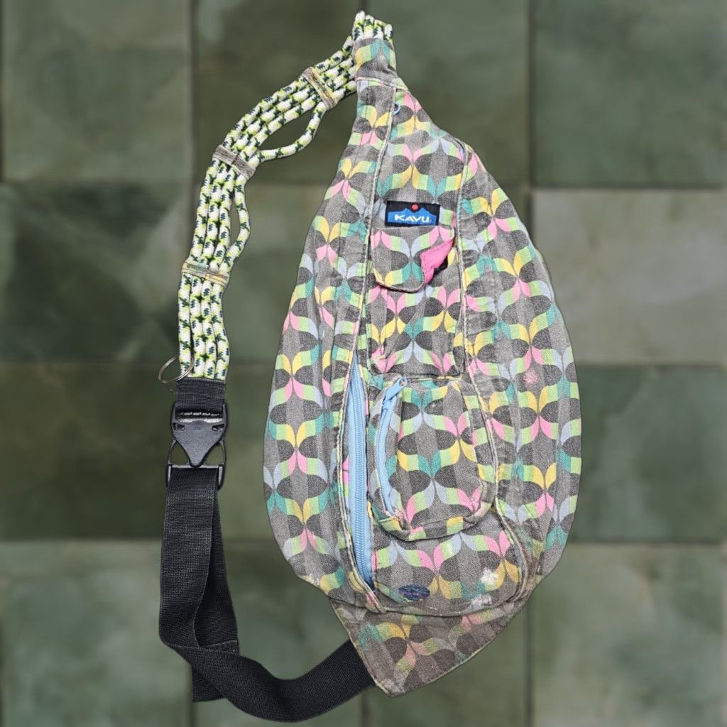 Kavu Rope Sling Bag Crossbody Medium Pink Gray Canvas Hiking Travel Women