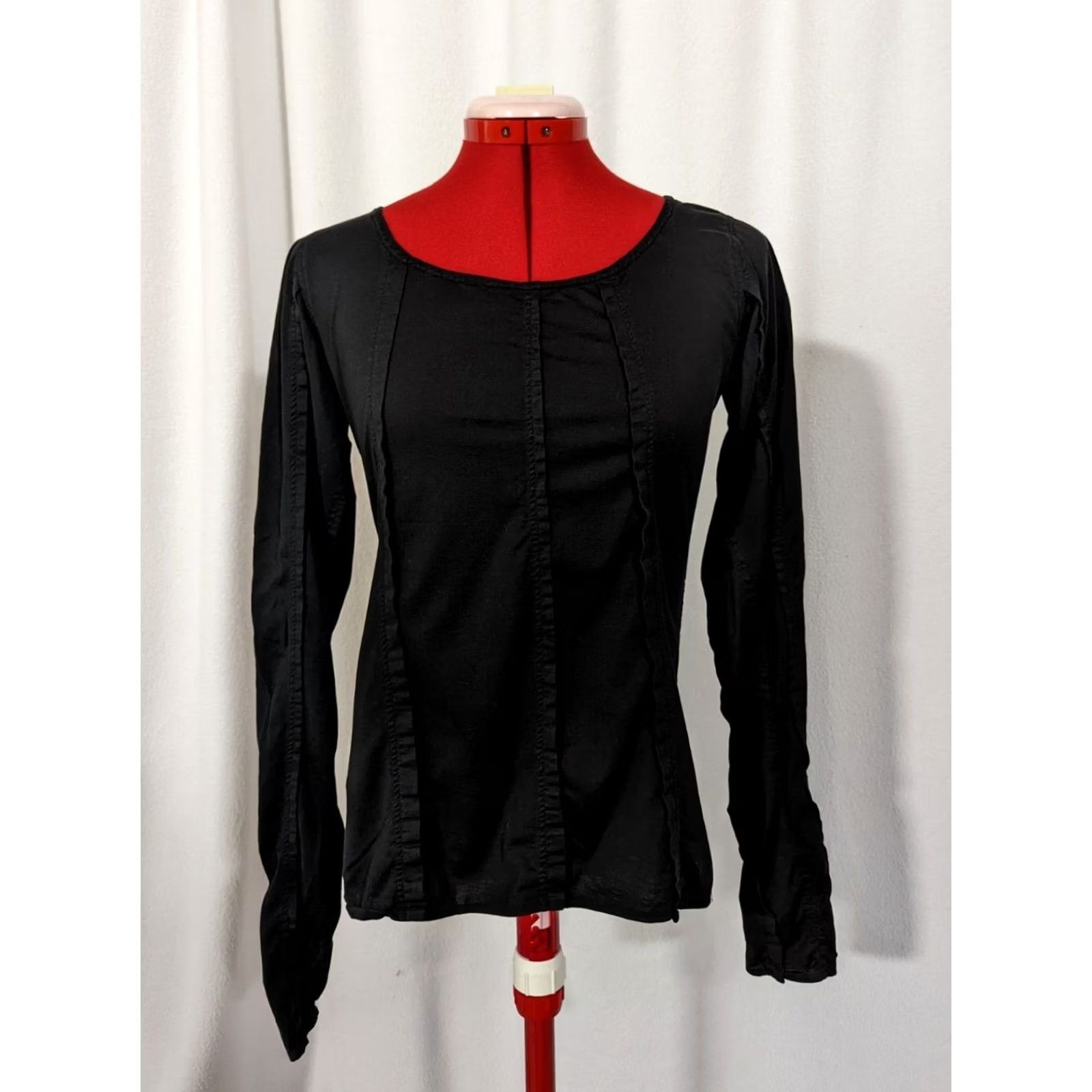 Yves Saint Laurent VINTAGE Yves Saint Laurent by Tom Ford Y2K Pleated Seam Shirt Black S YSL Italy Blouse Women XS? Size S / US 4 / IT 40 - 2 Thumbnail