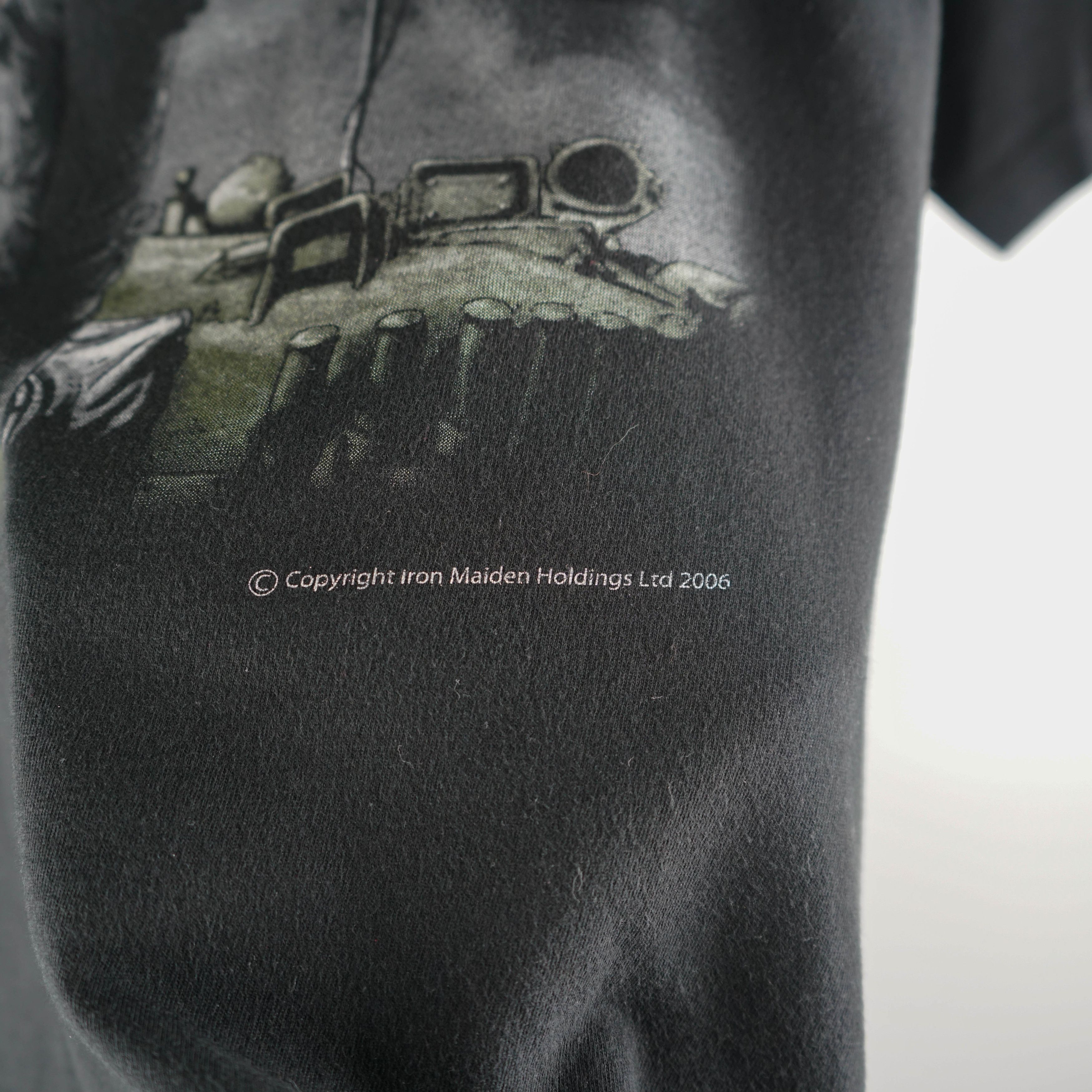 Band Tees × Vintage Vintage 2006 Iron Maiden T-Shirt A Matter Life And Death Size US M / EU 48-50 / 2 - 3 Thumbnail