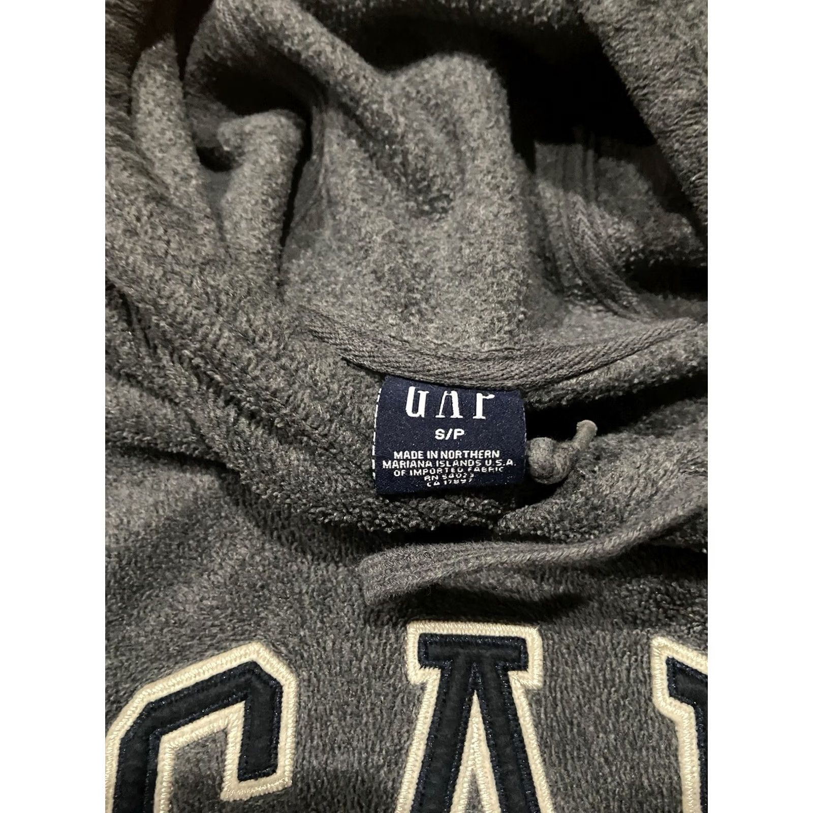 Gap VINTAGE Gap Hoodie Mens S Gray Sweatshirt Spellout Logo Y2K Pullover Sweatshirt Logo Embroidered Hooded Pockets Crew Neck Cotton Polyester Size US S / EU 44-46 / 1 - 2 Thumbnail