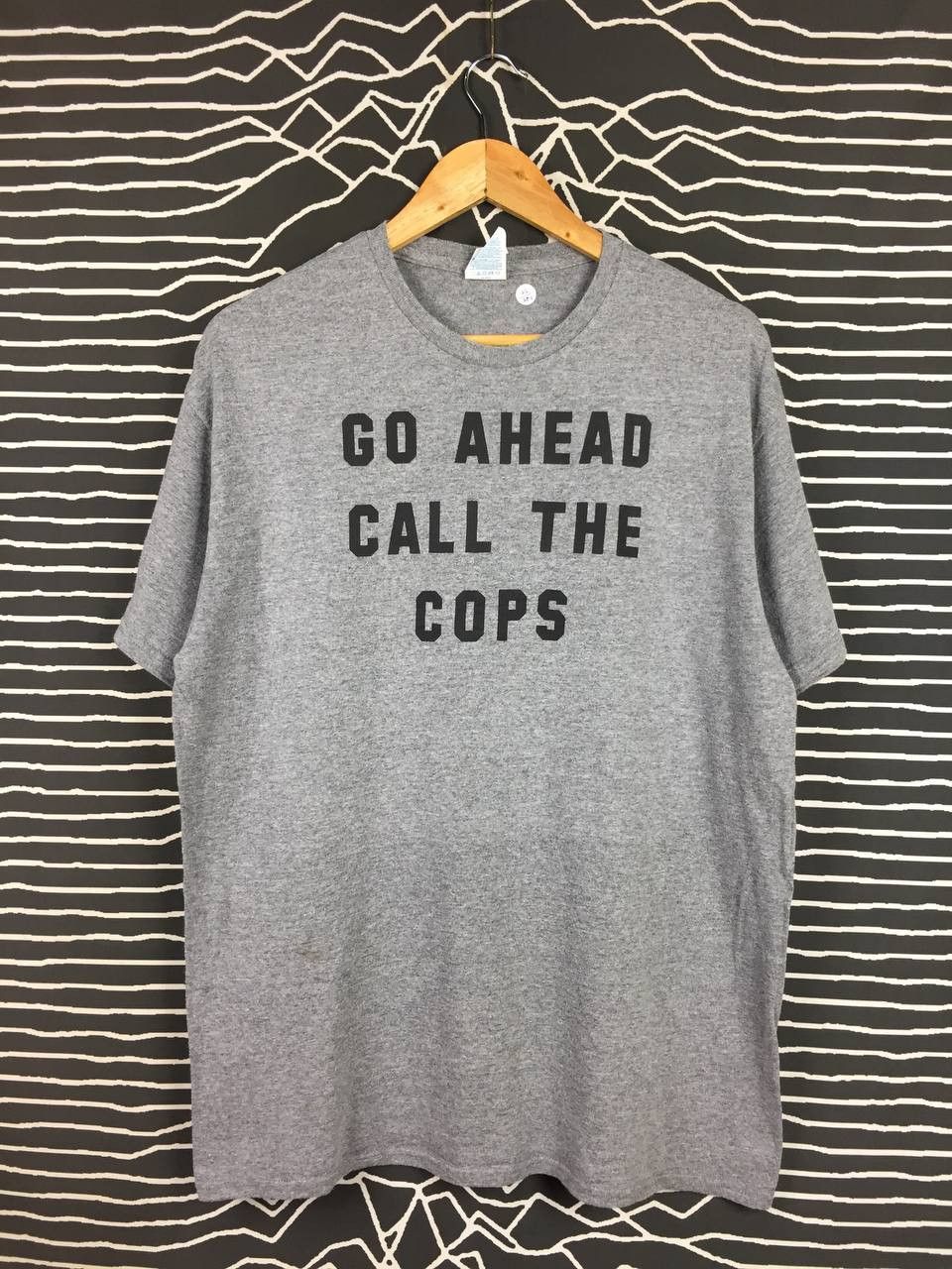 Delta × Vintage Vtg Y2K Go Ahead Call The Cops Funny Humor Wording Tee Size US L / EU 52-54 / 3 - 2 Thumbnail