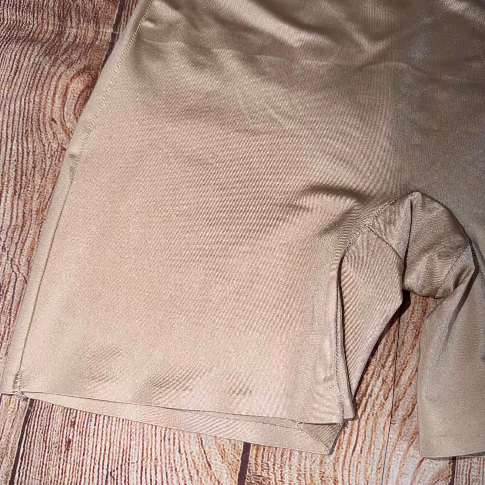 Other Under Where? Medium Luxury Collection Compression Shorts Size ONE SIZE - 2 Thumbnail