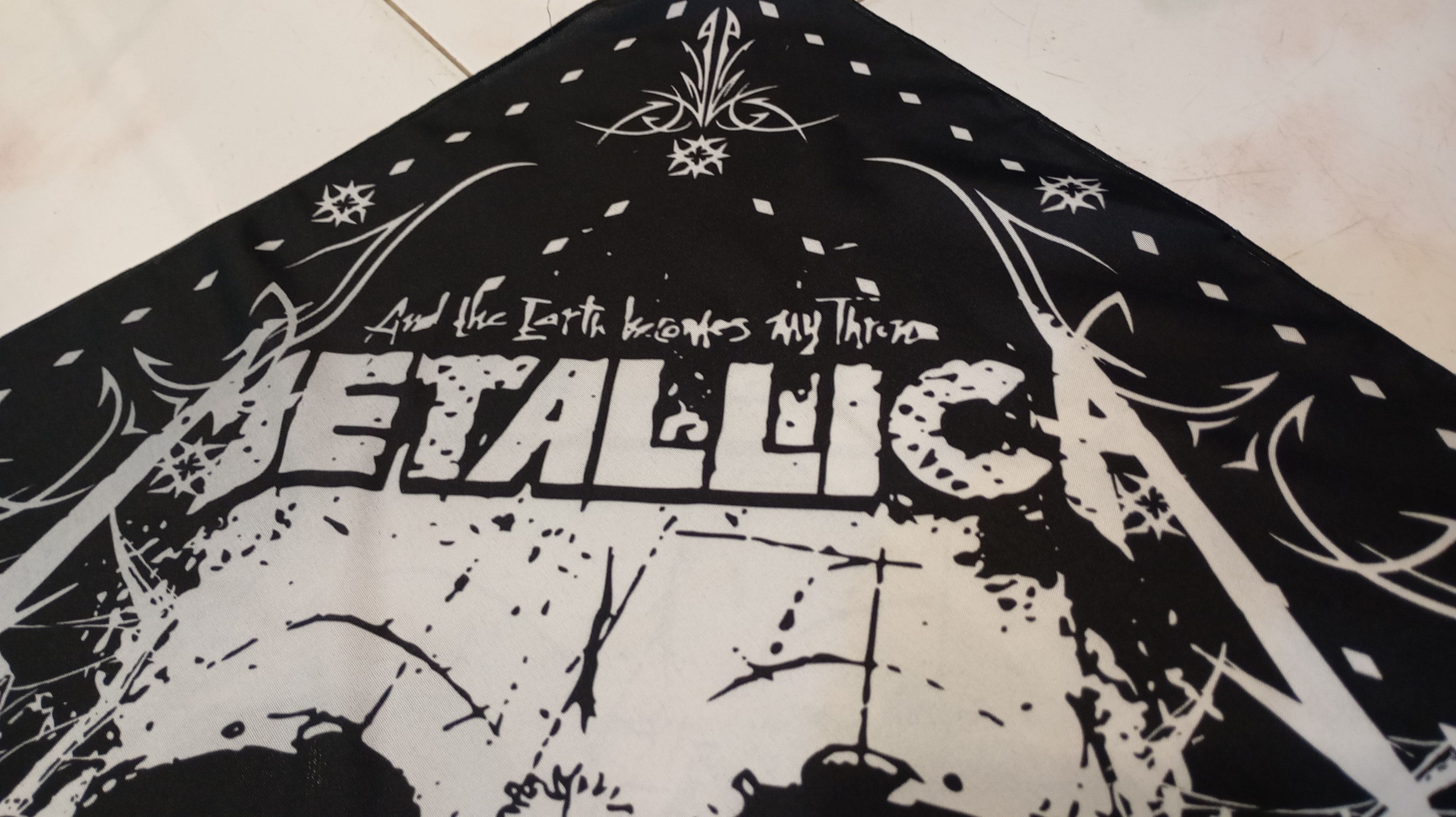 Band Tees Skulls Bandana Handkerchief Metallica Size ONE SIZE - 5 Thumbnail