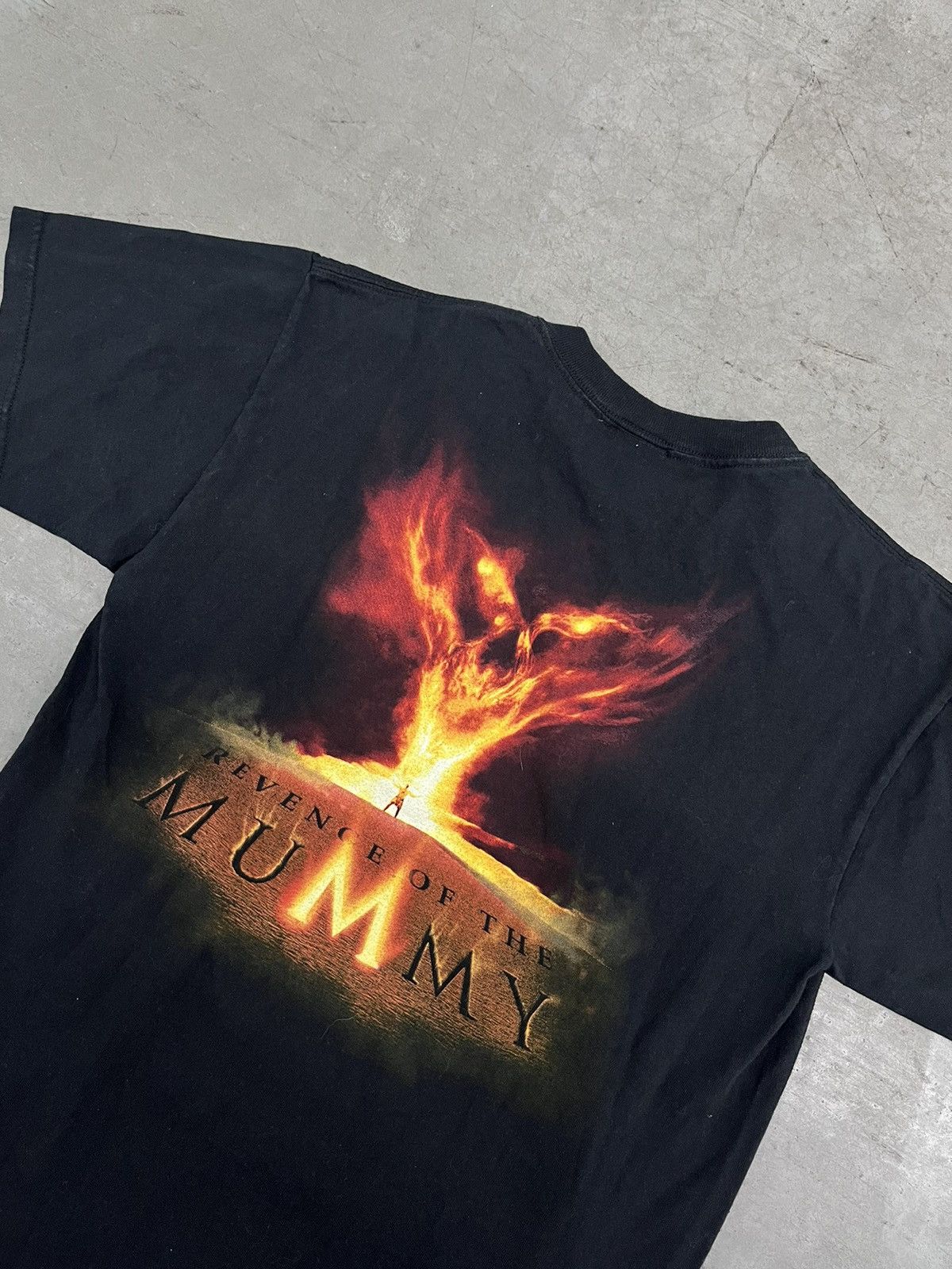 Vintage Vintage Revenge Of The Mummy Tshirt Size US M / EU 48-50 / 2 - 1 Thumbnail