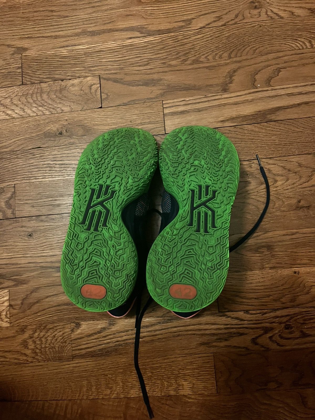 Nike Basketball shoes Size US 8.5 / EU 41-42 - 4 Thumbnail