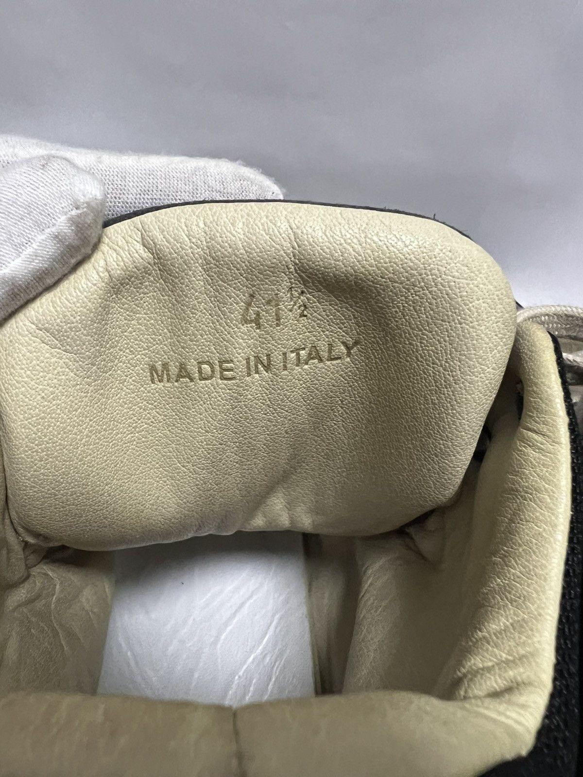 Maison Margiela Maison Margiela - F/W 13’ - High-Top Sneaker Navy Size US 8.5 / EU 41-42 - 13 Thumbnail
