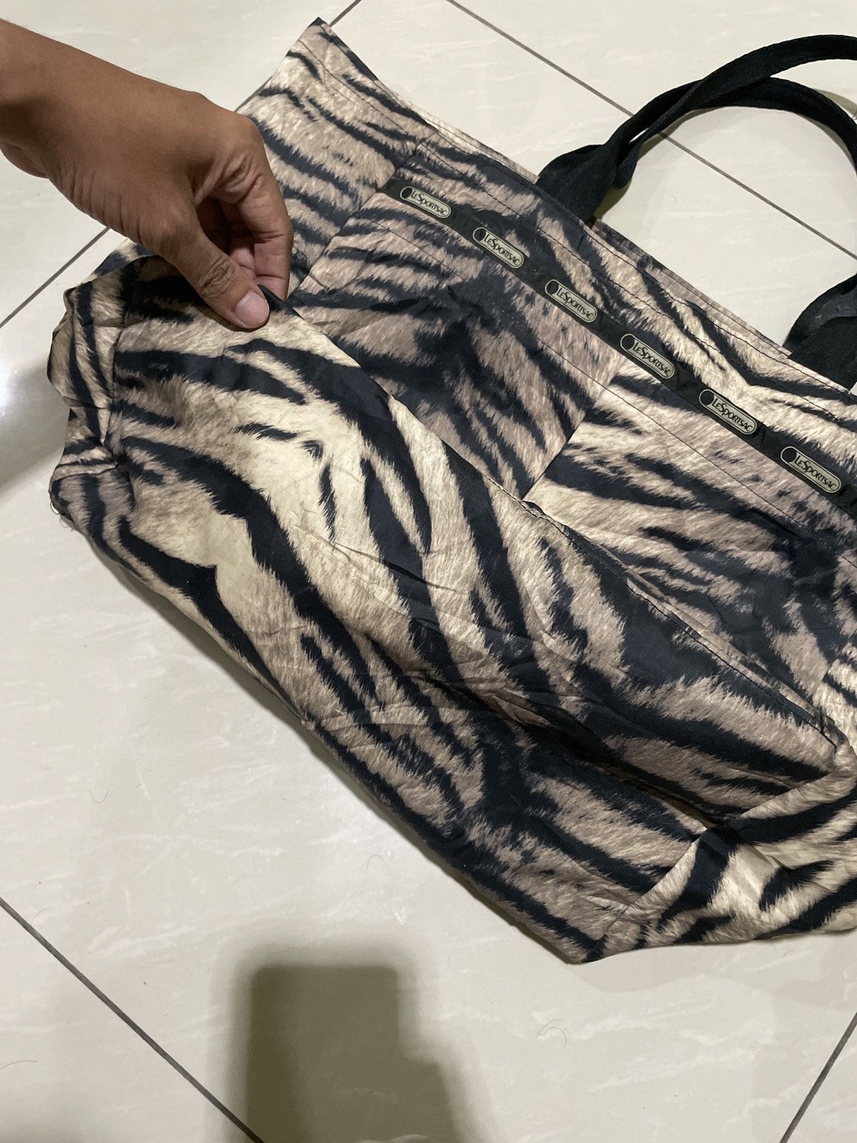 LeSportsac LeSportsac Tiger full print Size ONE SIZE - 4 Thumbnail