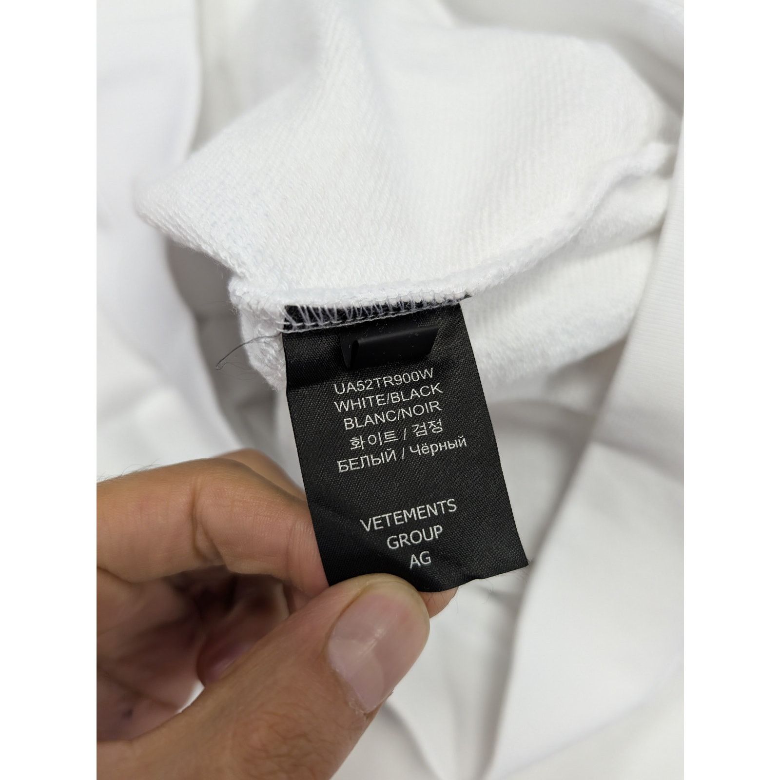 Vetements o1rshd1 Pret a Porter Hoodie in White Size US S / EU 44-46 / 1 - 19 Thumbnail