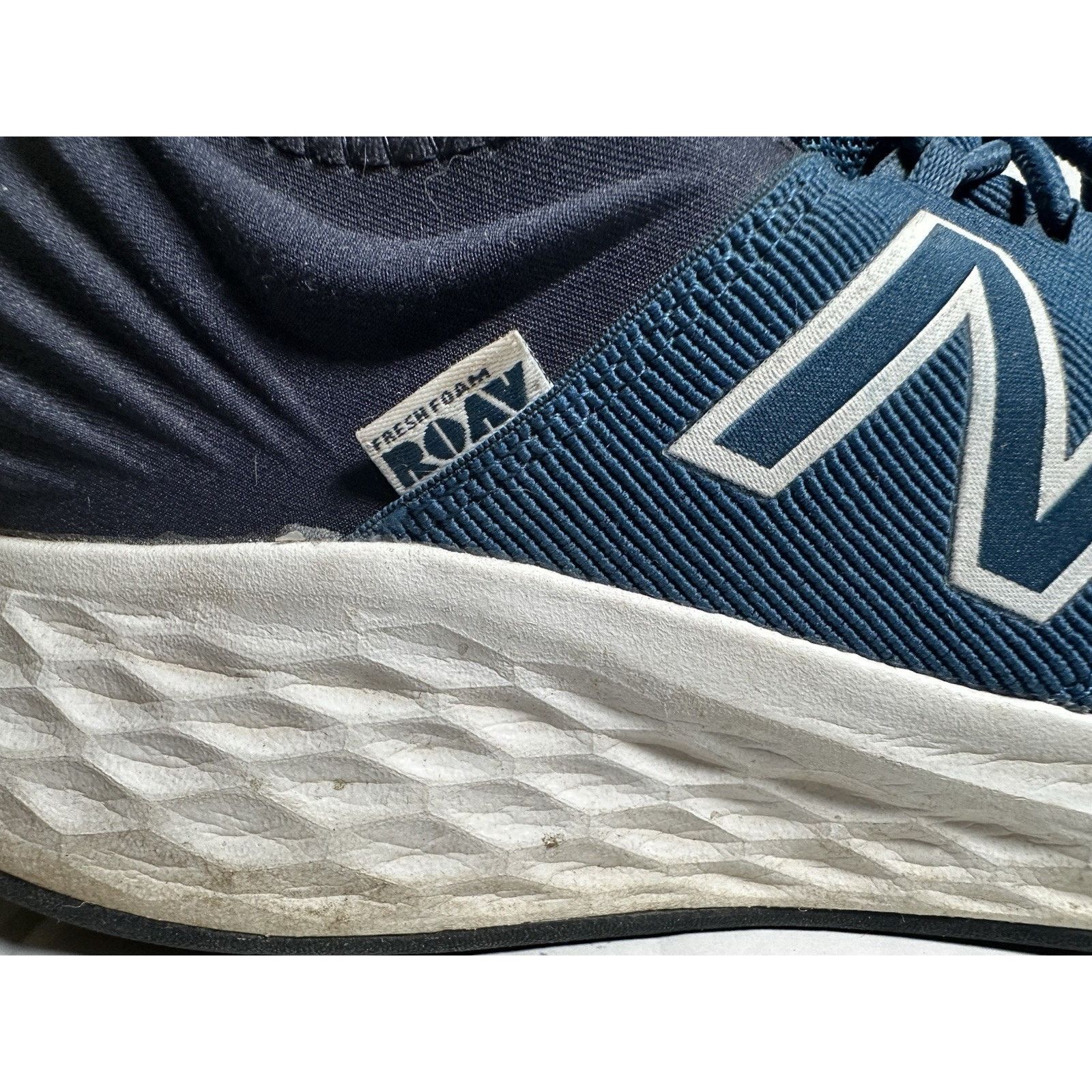 New Balance New Balance Roav MROAVCR Sz 9.5 Blue Running Shoe Sneaker Size US 9.5 / IT 39.5 - 4 Thumbnail