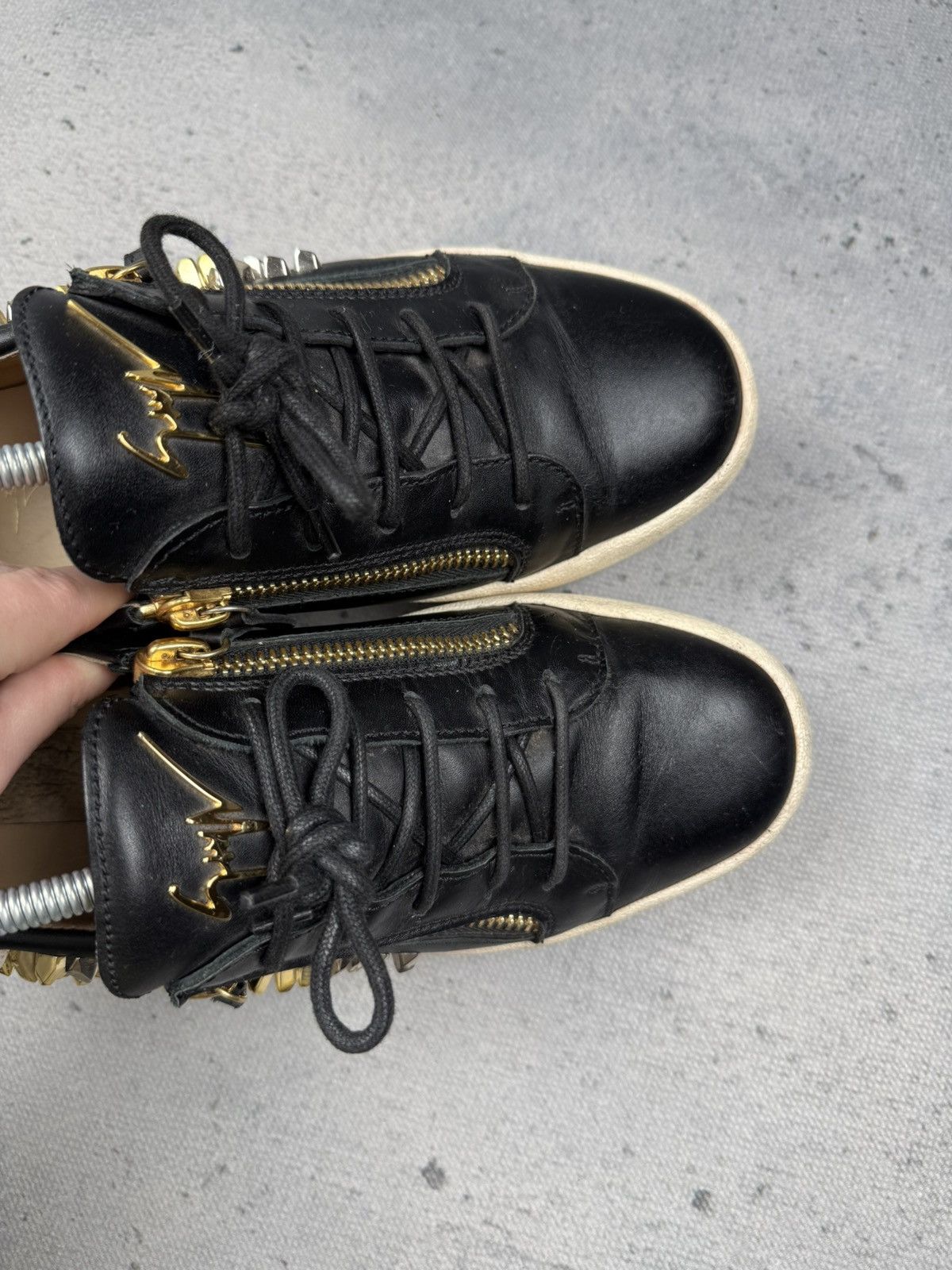 Giuseppe Zanotti Giuseppe Zanotti Frankie Shel Black Leather Studded Sneakers Size US 8 / EU 41 - 10 Thumbnail