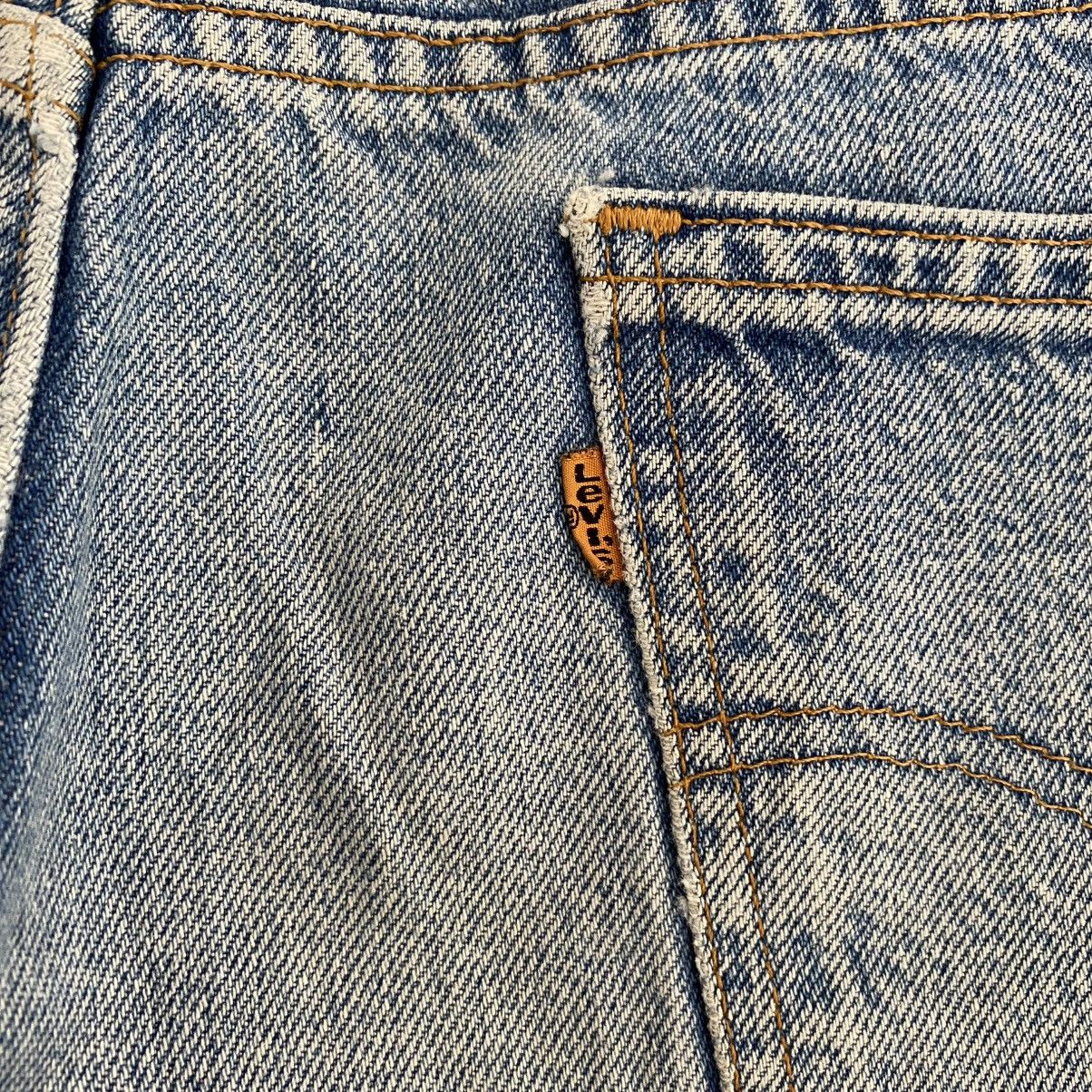 Levi's VTG 1996 Levis 550 Orange Tab Relaxed Fit Faded Blue Jeans Size US 35 - 12 Thumbnail