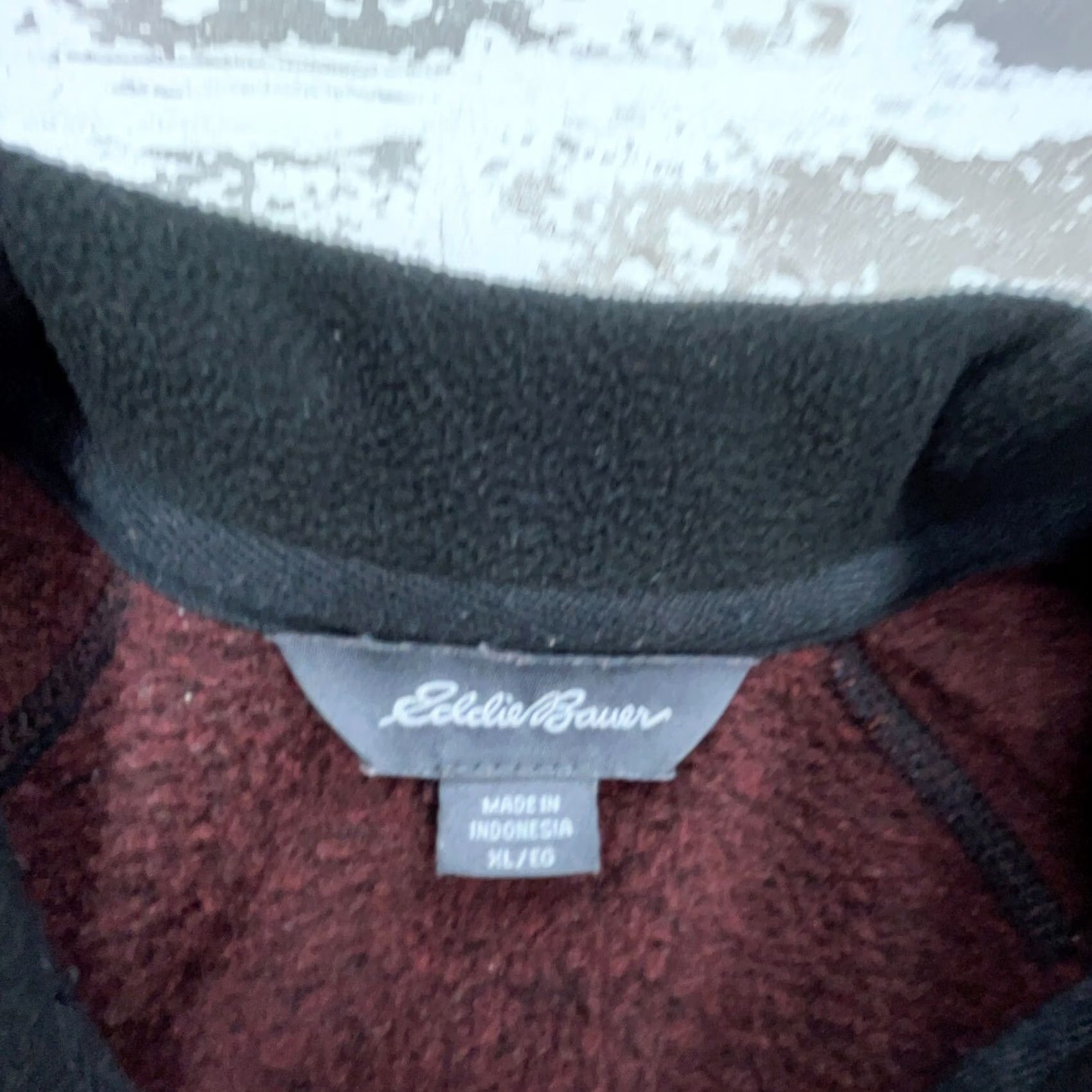 Eddie Bauer Eddie Bauer Sweater Men XL Maroon Pullover 1/4 Zip Knit Mock Neck Zip Embroidered Logo Classic Modern Size US XL / EU 56 / 4 - 4 Thumbnail
