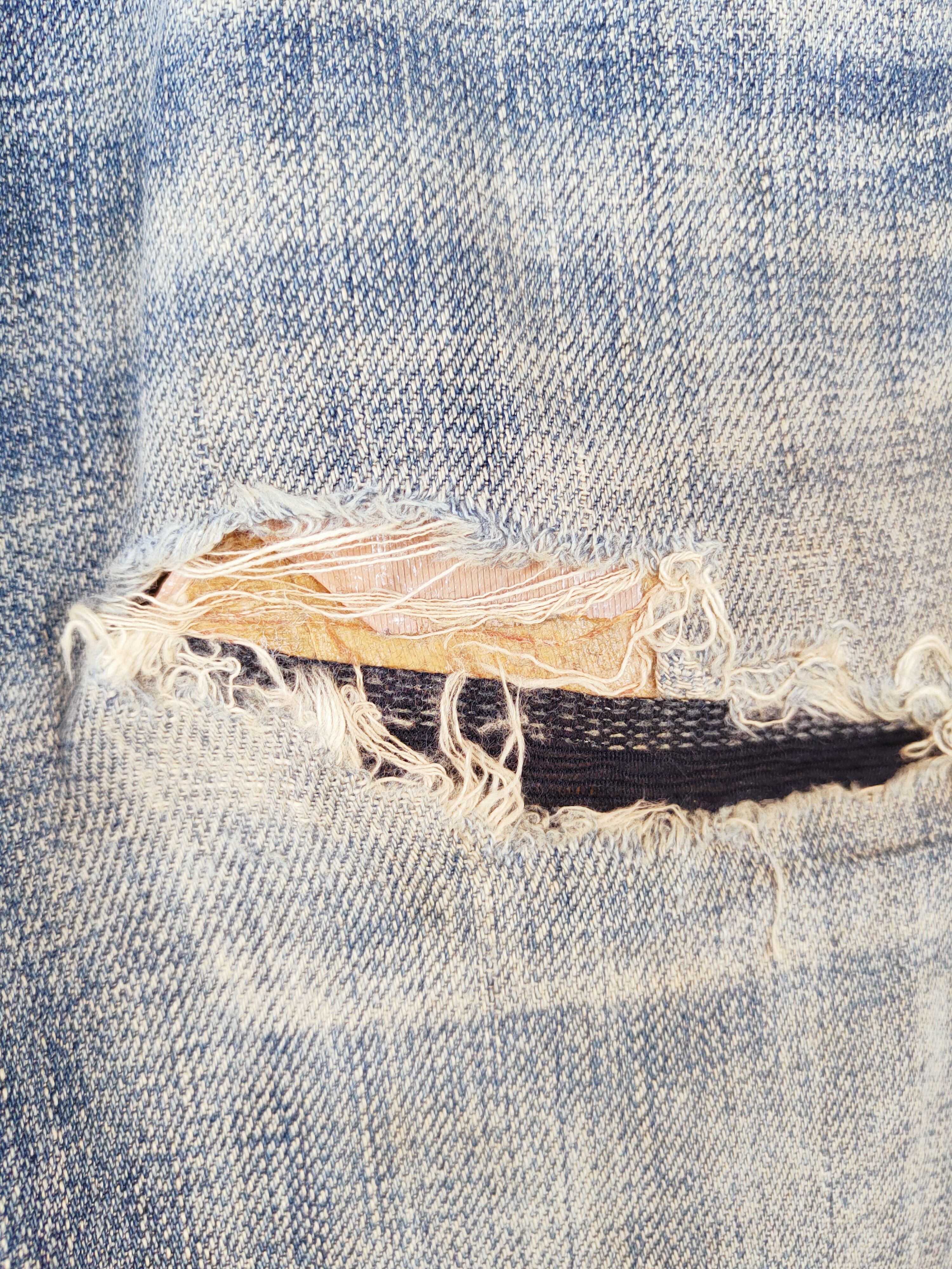 Levi's 503 Levi's Dark Blue Distressed Ripped Jeans #W494 Size US 31 - 5 Thumbnail
