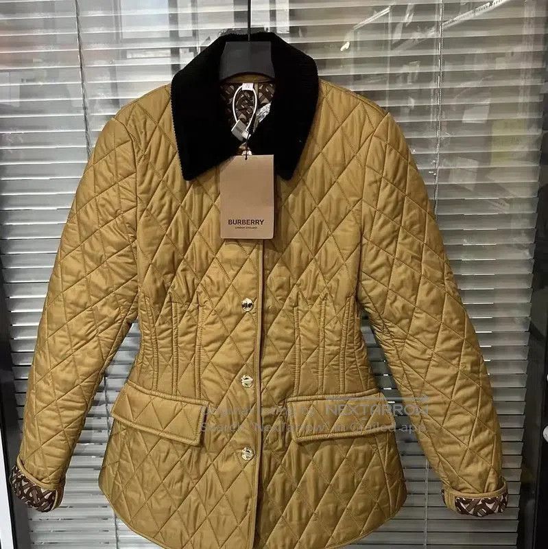 Burberry Burberry Yellow Quilted Short Jacket for Women. Size S / US 4 / IT 40 - 1 Thumbnail