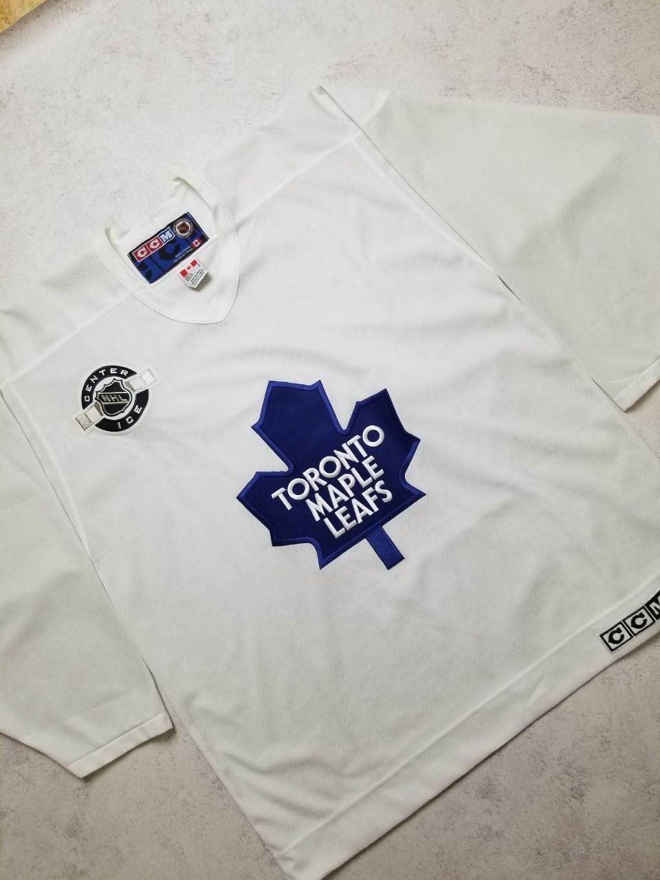Ccm Toronto Maples Leafs NHL Hockey Jersey Air Knit Center Ice Size US L / EU 52-54 / 3 - 5 Thumbnail