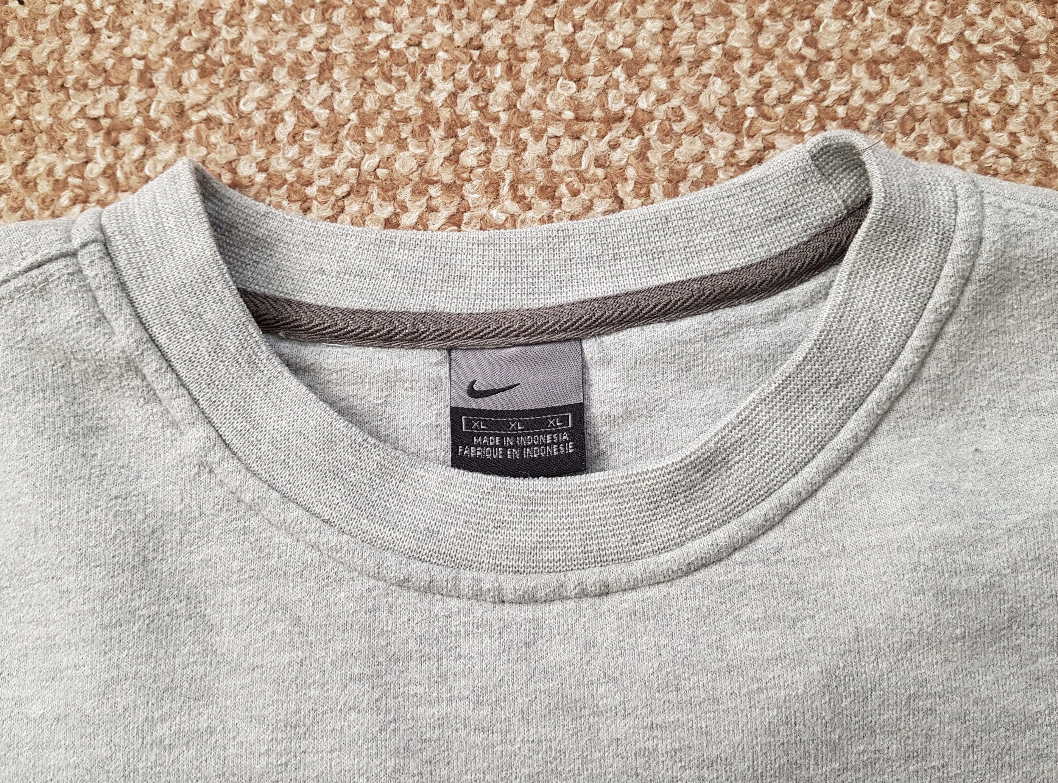 Nike Vintage y2k Nike Sweatshirt Pullover 90s 00s sz XL Size US XL / EU 56 / 4 - 8 Thumbnail