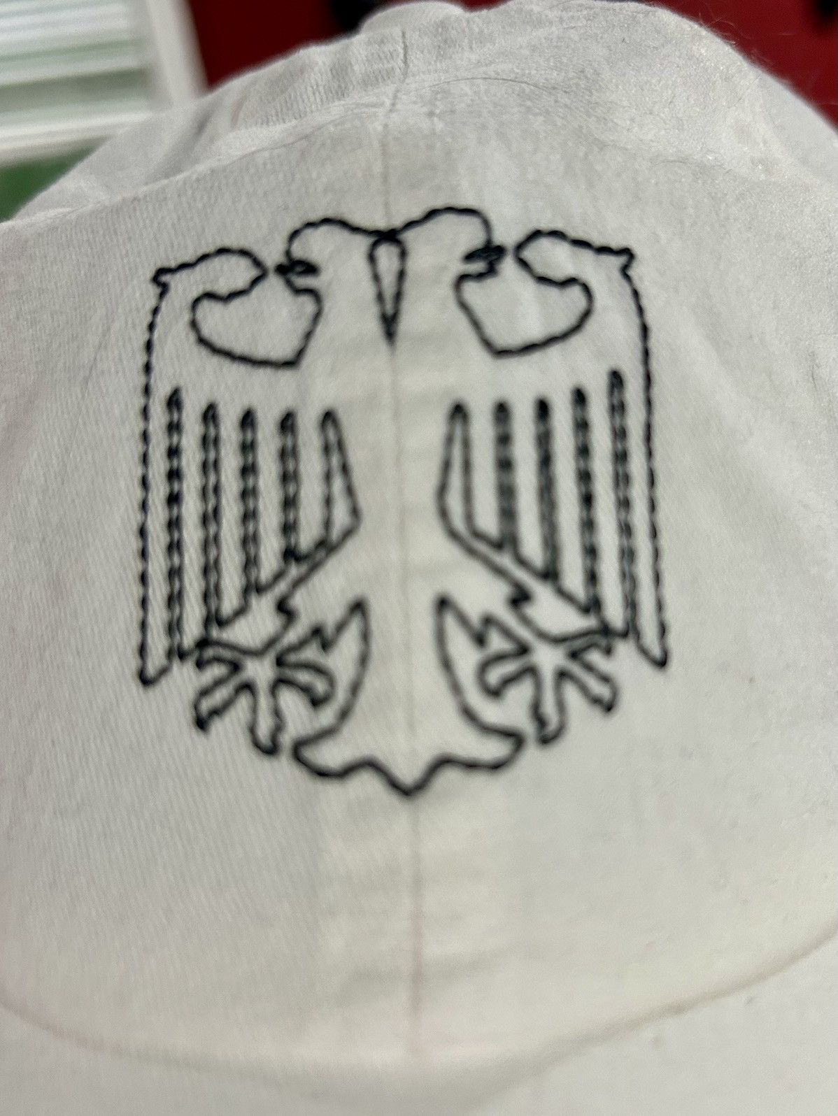 Yeezy Yeezy Vultures Korea Exclusive Strap Back Hat "White" Size ONE SIZE - 12 Thumbnail