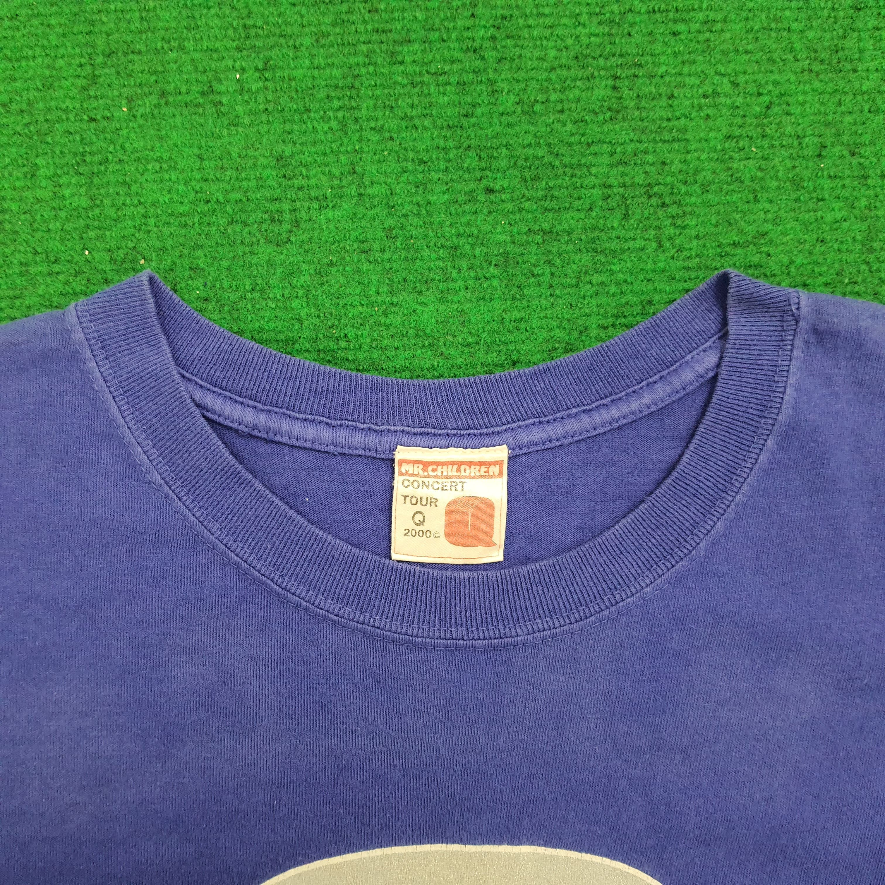 Other Mr. CHILDREN Rock Band Tshirt Size US M / EU 48-50 / 2 - 4 Thumbnail