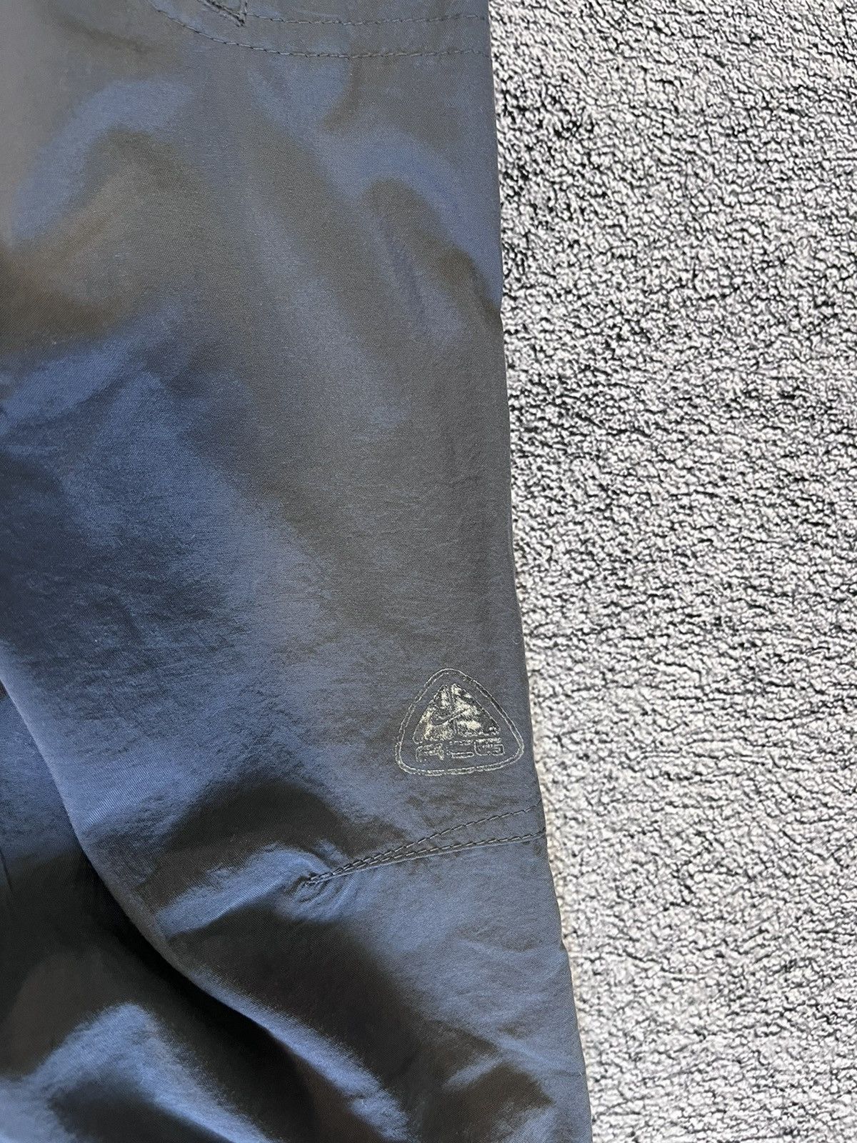 Nike ACG NIKE ACG Mens Pants Vintage Cargo Polyester Made In India Size US 32 / EU 48 - 10 Thumbnail