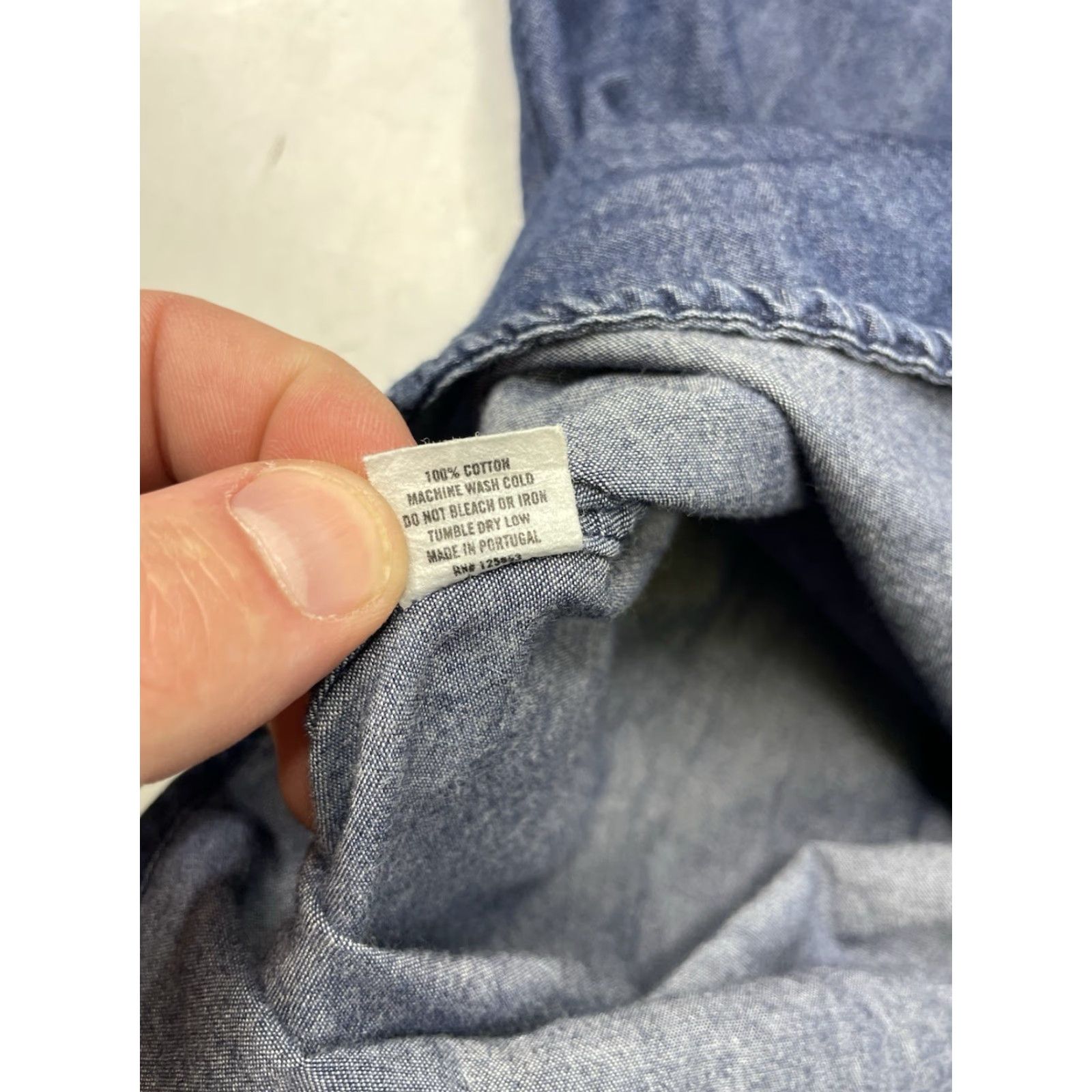 Taylor Stitch Taylor Stitch Chambray Denim Button Down Long Sleeve Shirt 36 Men Regular Blue Cotton Button-Up Shirt Mens Size US M / EU 48-50 / 2 - 7 Thumbnail
