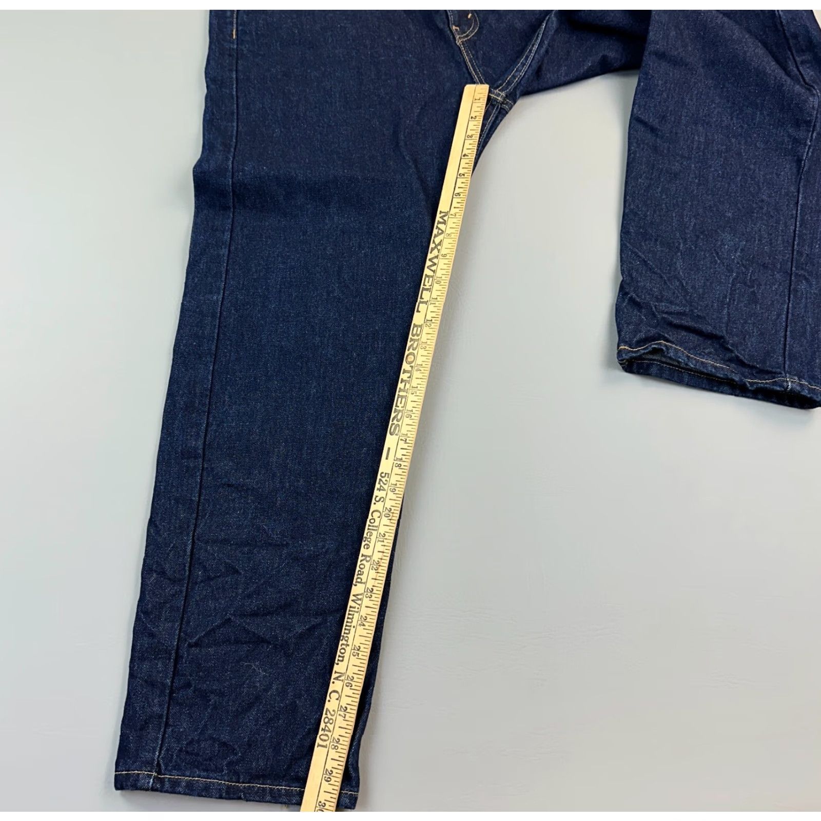 Levi's Levi's 505 Jeans Mens 38x30 Blue Dark Wash Denim Regular Fit Casual EUC Size US 38 / EU 54 - 2 Thumbnail