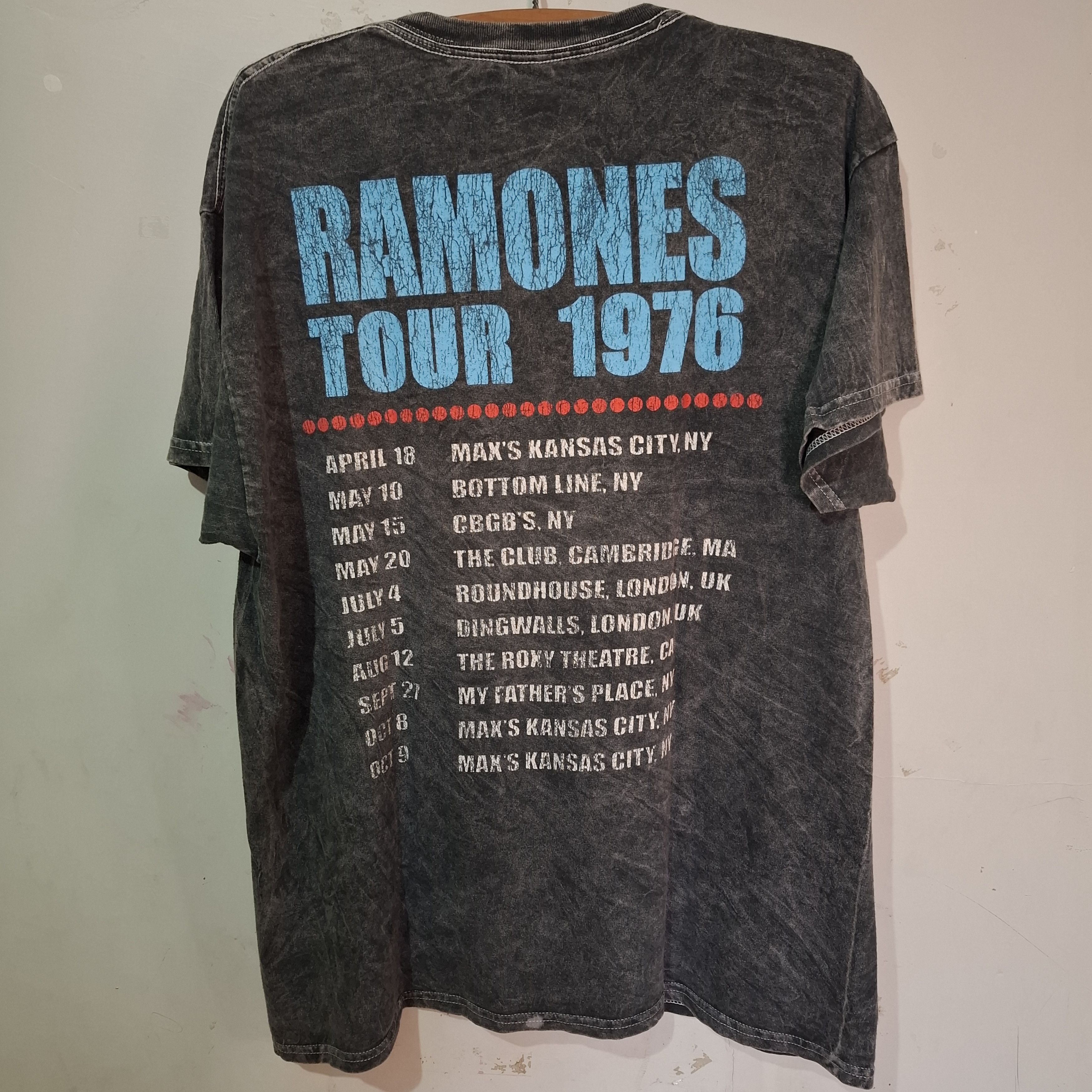Band Tees Ramones Tour 1976 Size US L / EU 52-54 / 3 - 2 Thumbnail