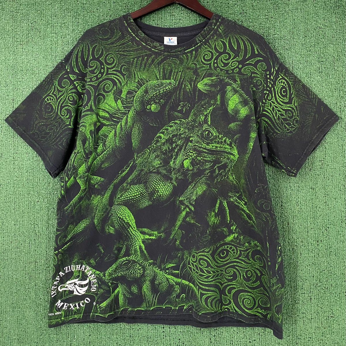 Vintage 90’s Iguana All Over Print Mexico Reptile T-shirt Mens XL Size US XL / EU 56 / 4 - 1 Thumbnail