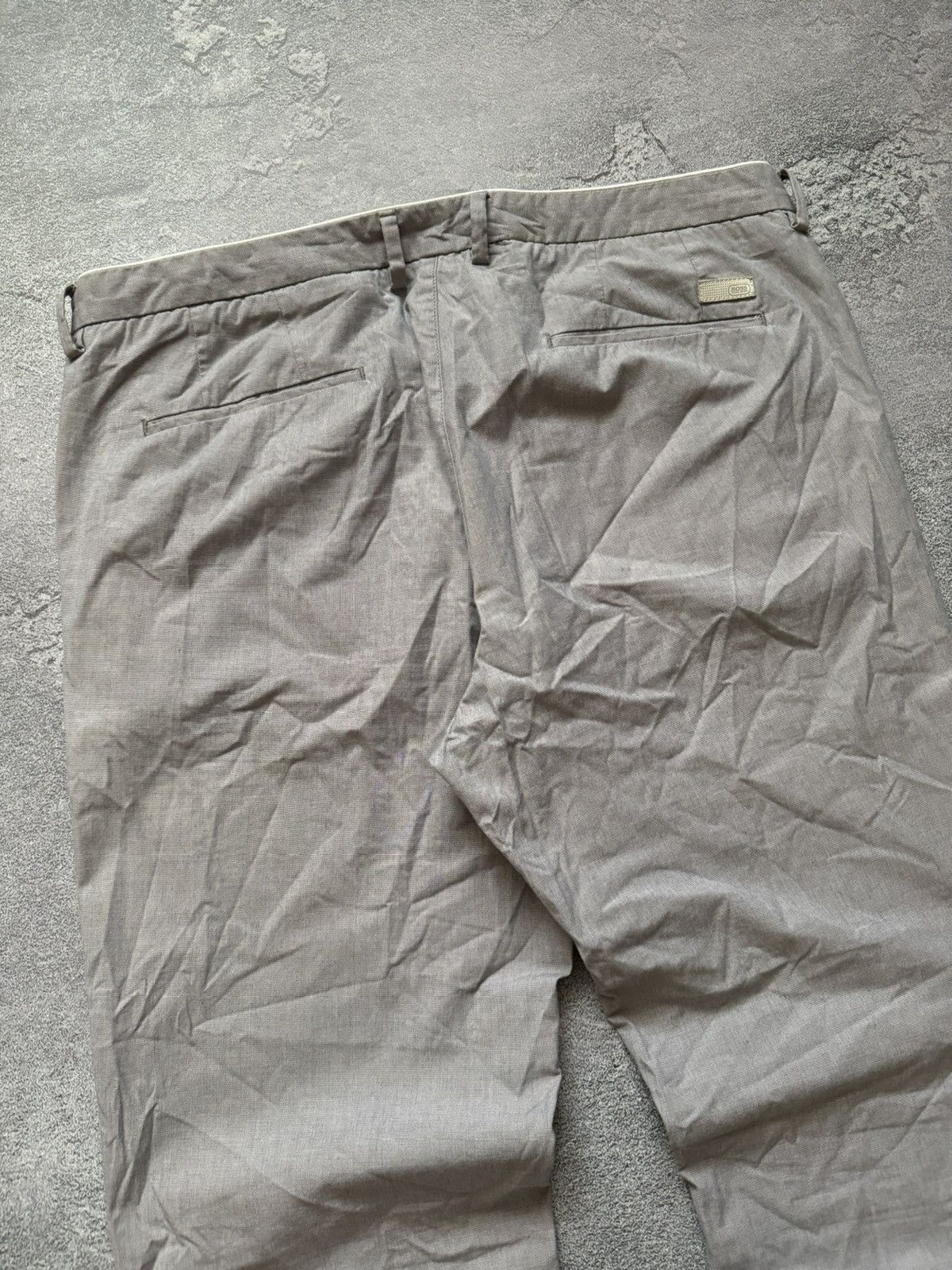 Hugo Boss Hugo boss 40/32 chino pant trouser white salvage Size US 40 / EU 56 - 4 Thumbnail