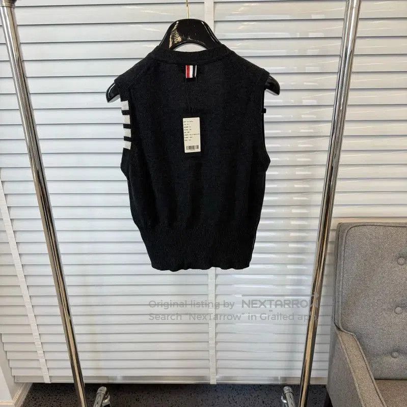 Thom Browne Thom Browne Gray Cashmere Short Sleeve Sweater . Size S / US 4 / IT 40 - 1 Thumbnail