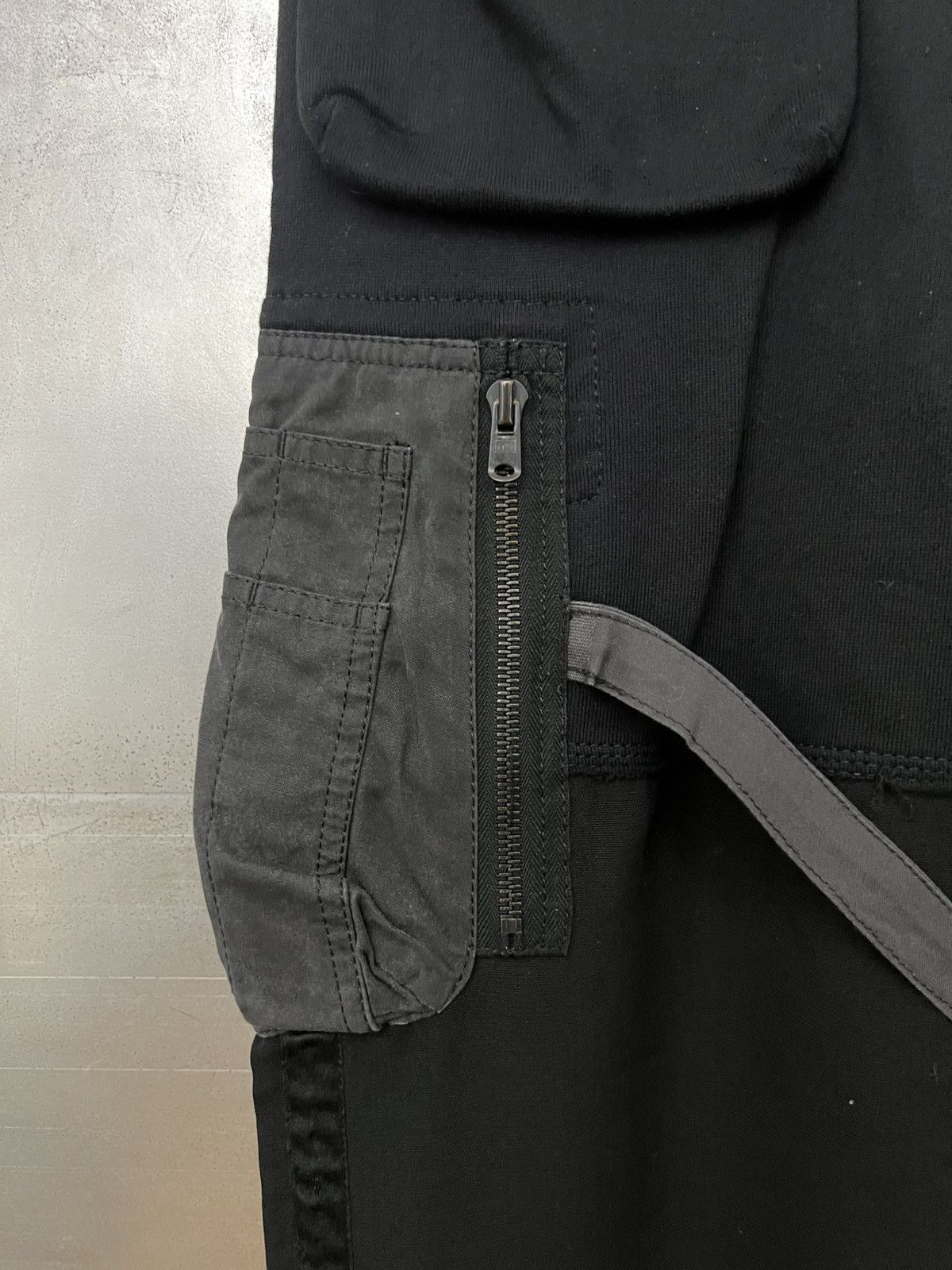 Number (N)ine Number (N)ine AW05 Hybrid Cargos Size US 32 / EU 48 - 4 Thumbnail