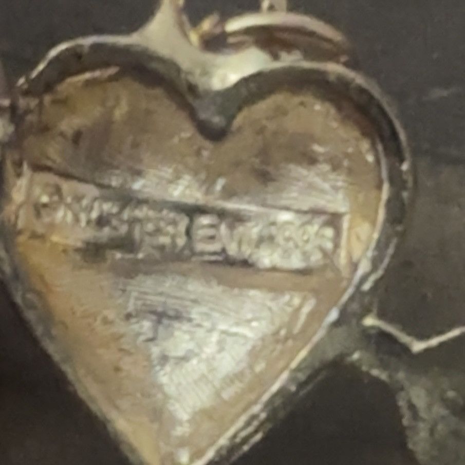 Vintage Vintage red heart and arrow pendant Size ONE SIZE - 3 Thumbnail