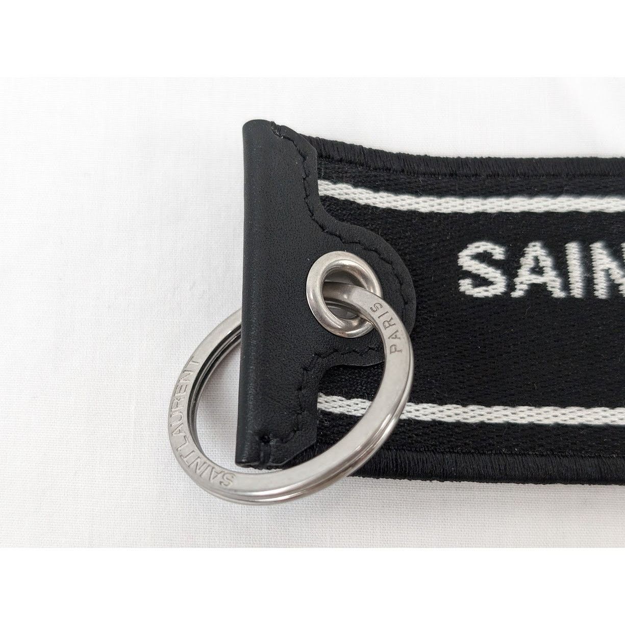 Saint Laurent Paris o1rshd1 Size: OS / Key Ring With Nastro in White Size ONE SIZE - 5 Thumbnail