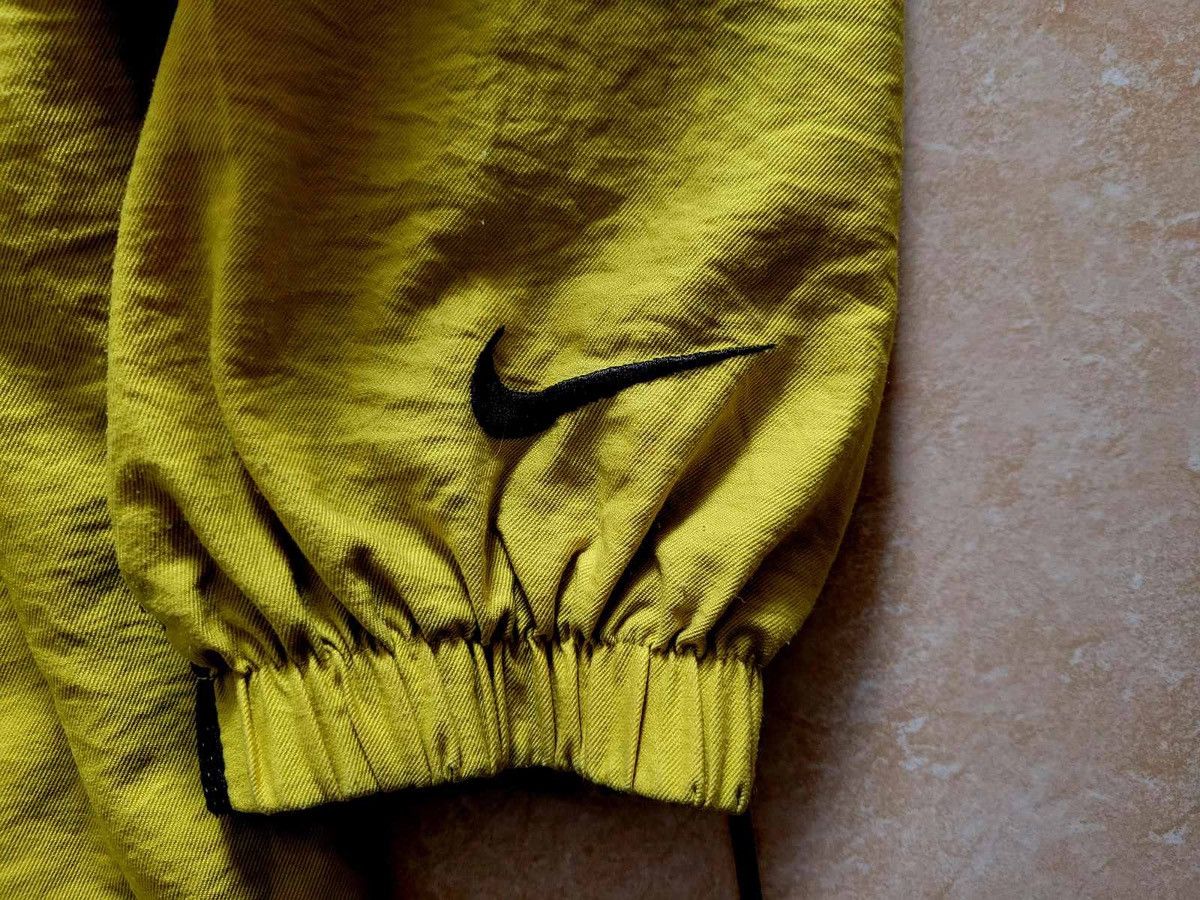 Nike Vintage Nike 90s jacket Size US M / EU 48-50 / 2 - 5 Thumbnail