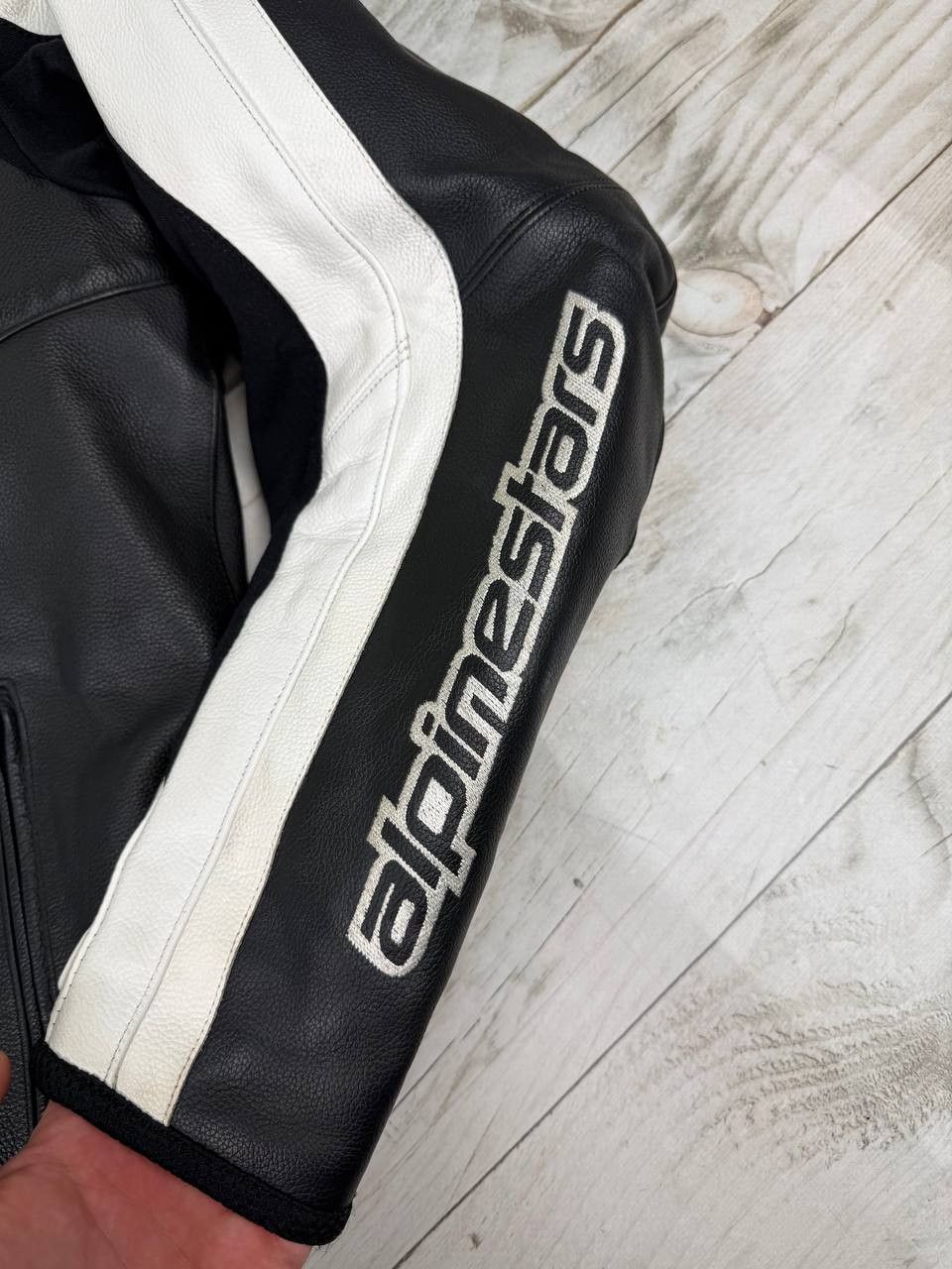 Alpinestars Alpiestars Leather Jacket Moto Armoured Padded Lined Size US L / EU 52-54 / 3 - 4 Thumbnail